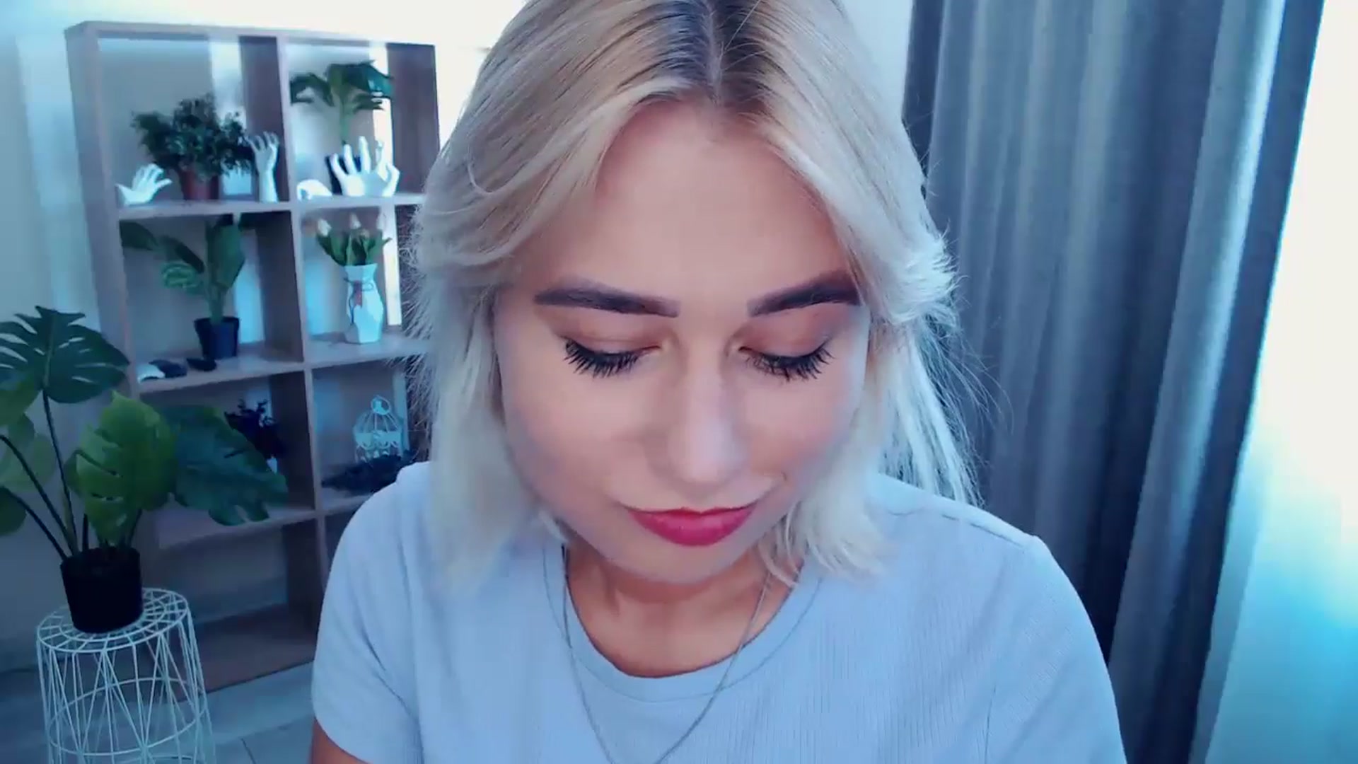 Gallery image thumbnail from Kukla_kolduna's myfreecams stream on, 08/17/2024, 12:42 image 4 of 20