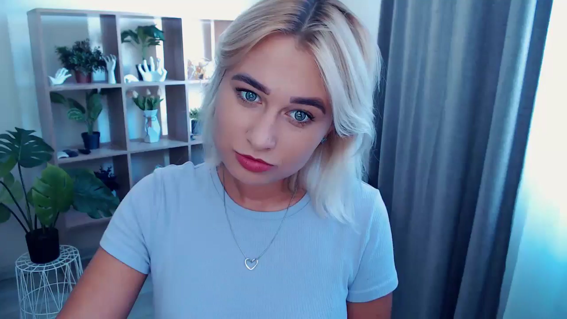 Gallery image thumbnail from Kukla_kolduna's myfreecams stream on, 08/17/2024, 12:42 image 13 of 20