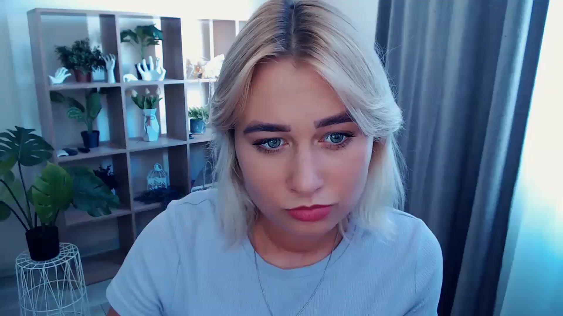 Gallery image thumbnail from Kukla_kolduna's myfreecams stream on, 08/17/2024, 13:30 image 17 of 20