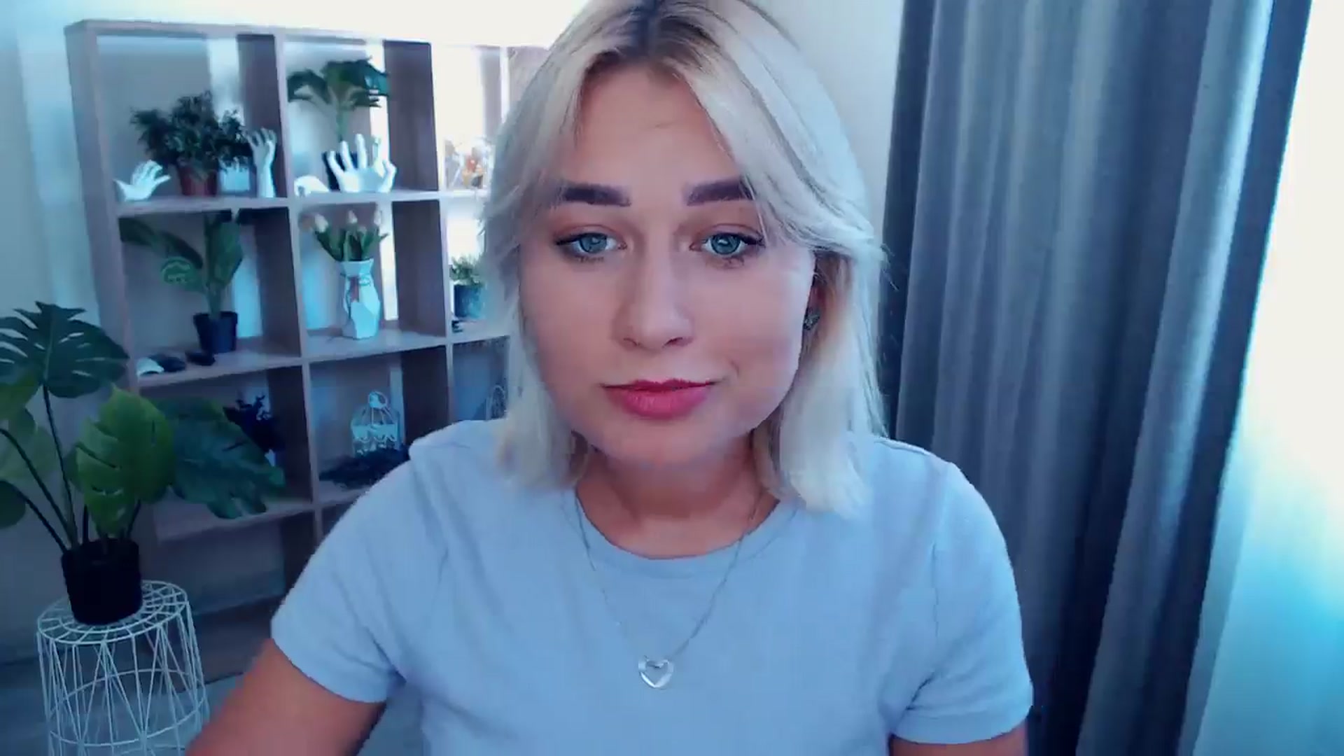 Gallery image thumbnail from Kukla_kolduna's myfreecams stream on, 08/17/2024, 13:30 image 10 of 20