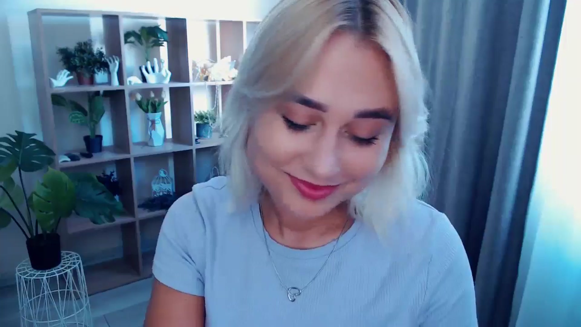 Gallery image thumbnail from Kukla_kolduna's myfreecams stream on, 08/17/2024, 13:30 image 2 of 20
