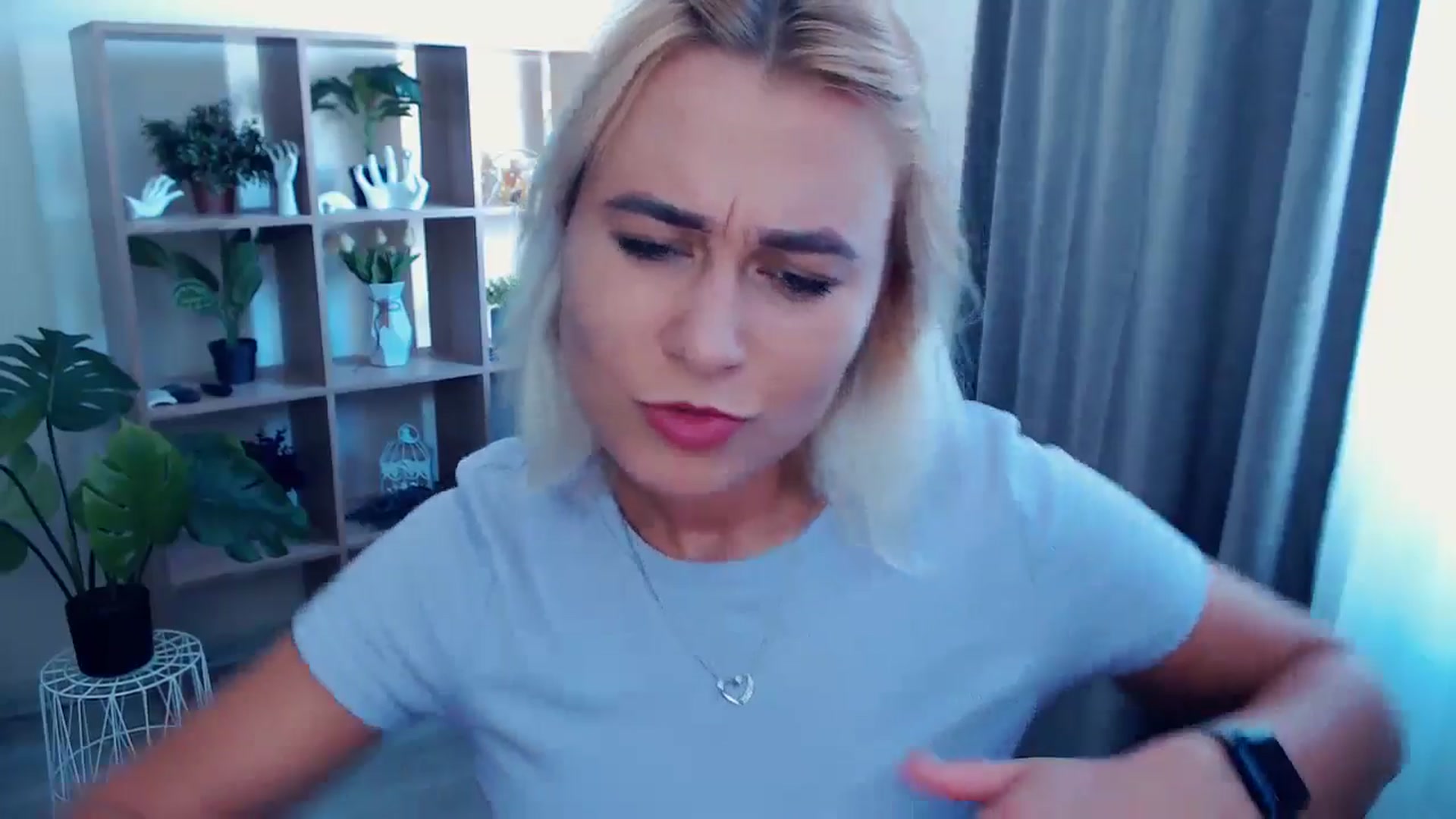 Gallery image thumbnail from Kukla_kolduna's myfreecams stream on, 08/17/2024, 13:30 image 5 of 20