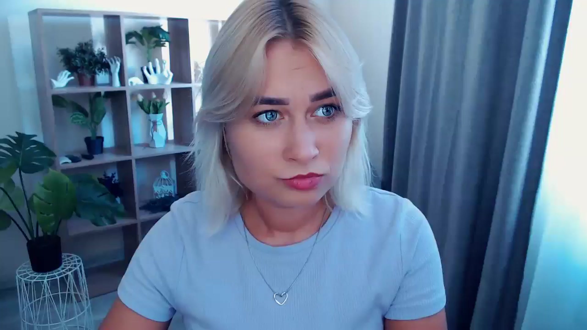 Gallery image thumbnail from Kukla_kolduna's myfreecams stream on, 08/17/2024, 13:30 image 12 of 20