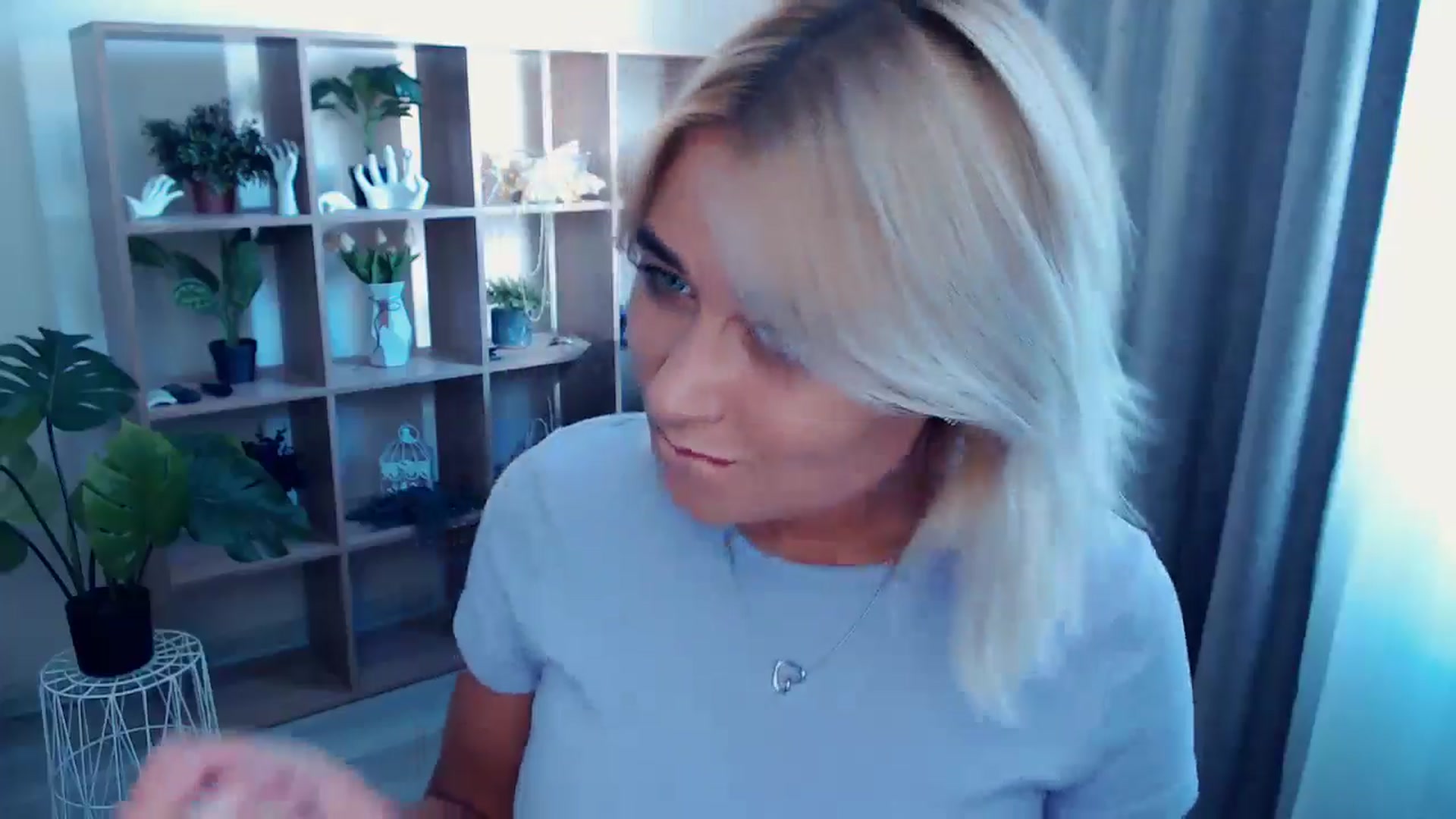 Gallery image thumbnail from Kukla_kolduna's myfreecams stream on, 08/17/2024, 13:30 image 4 of 20