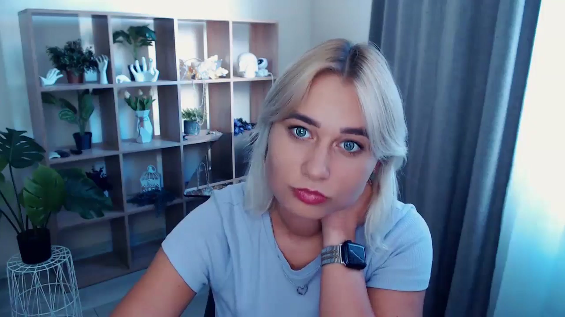 Gallery image thumbnail from Kukla_kolduna's myfreecams stream on, 08/17/2024, 15:29 image 15 of 20