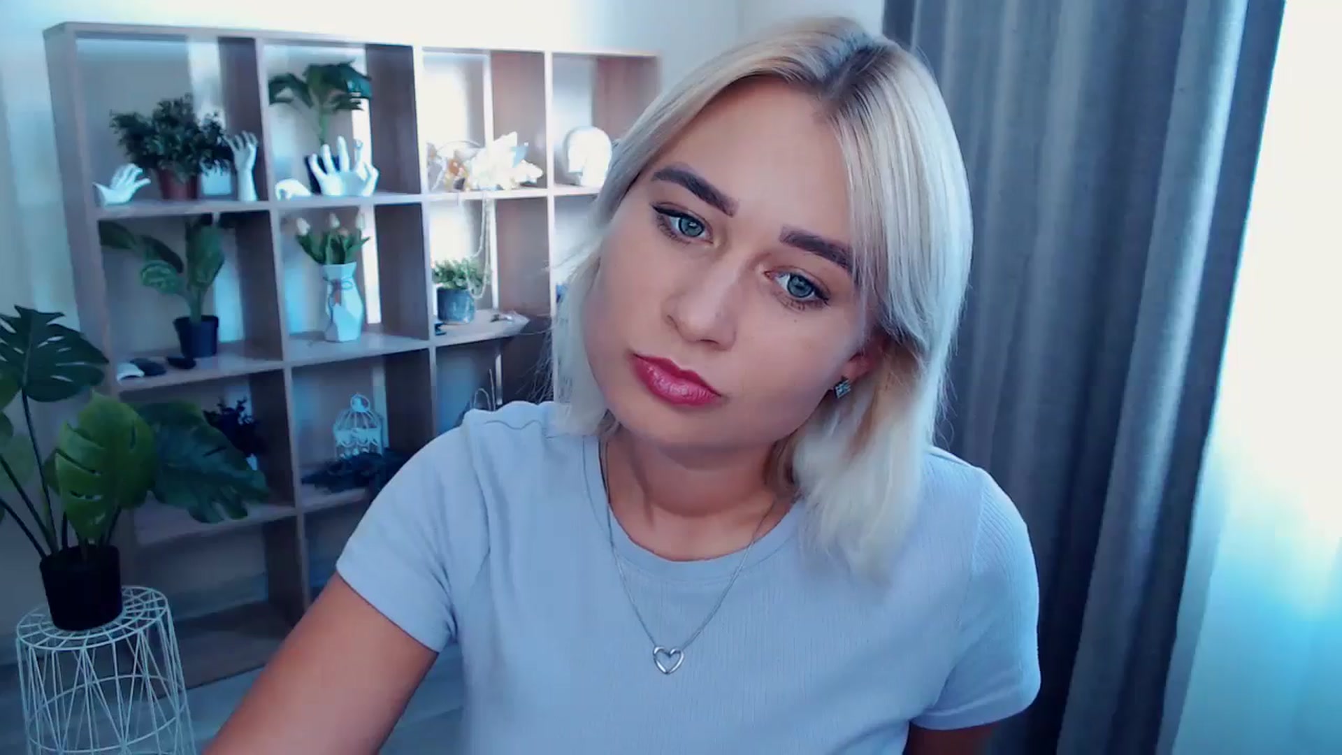 Gallery image thumbnail from Kukla_kolduna's myfreecams stream on, 08/17/2024, 15:29 image 4 of 20