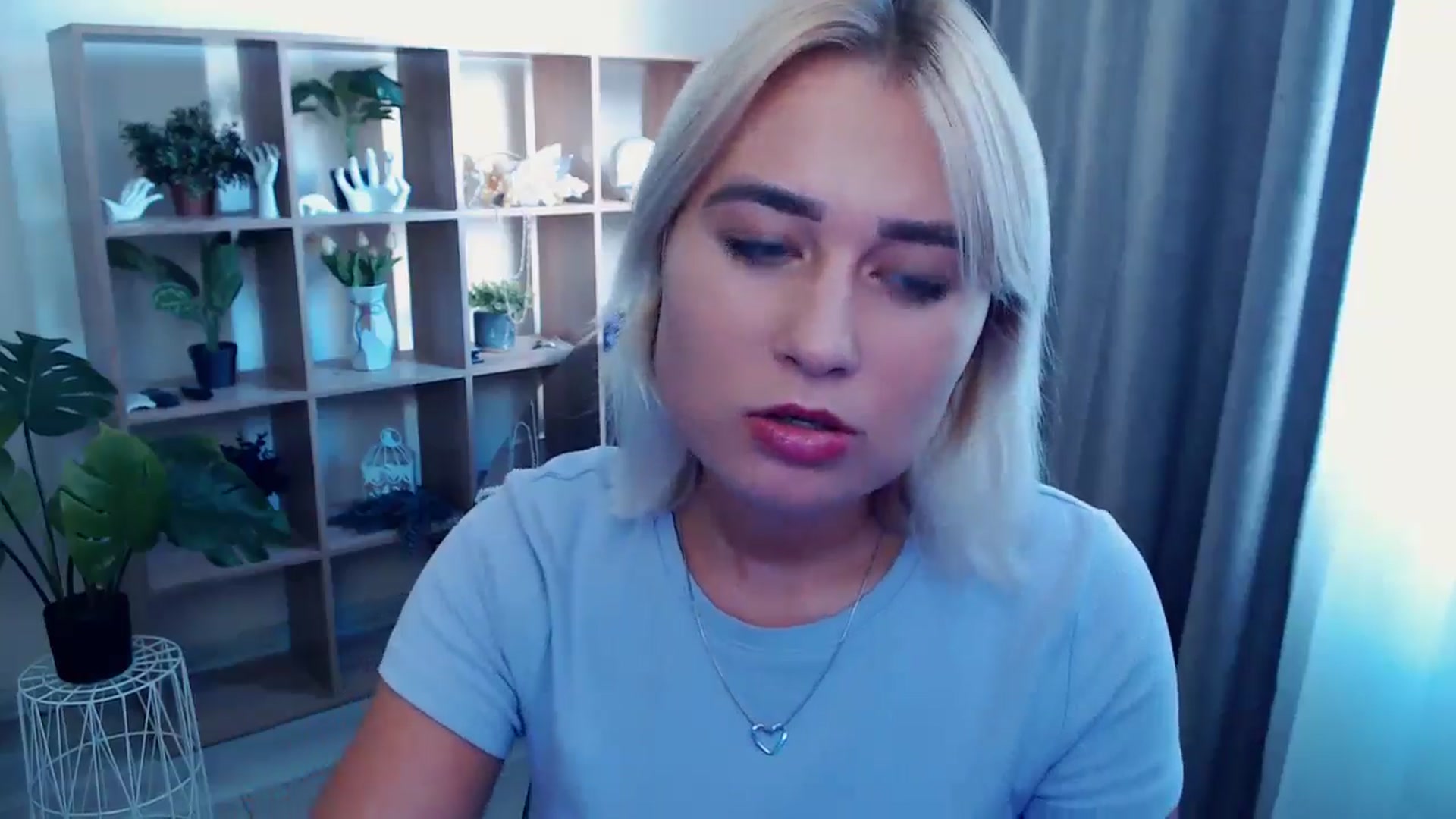 Gallery image thumbnail from Kukla_kolduna's myfreecams stream on, 08/17/2024, 15:29 image 3 of 20