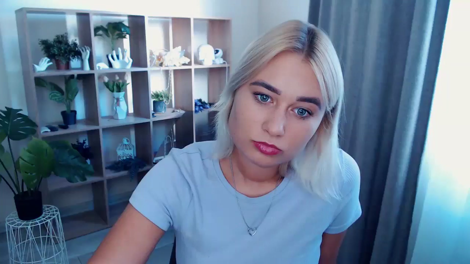 Gallery image thumbnail from Kukla_kolduna's myfreecams stream on, 08/17/2024, 15:29 image 7 of 20