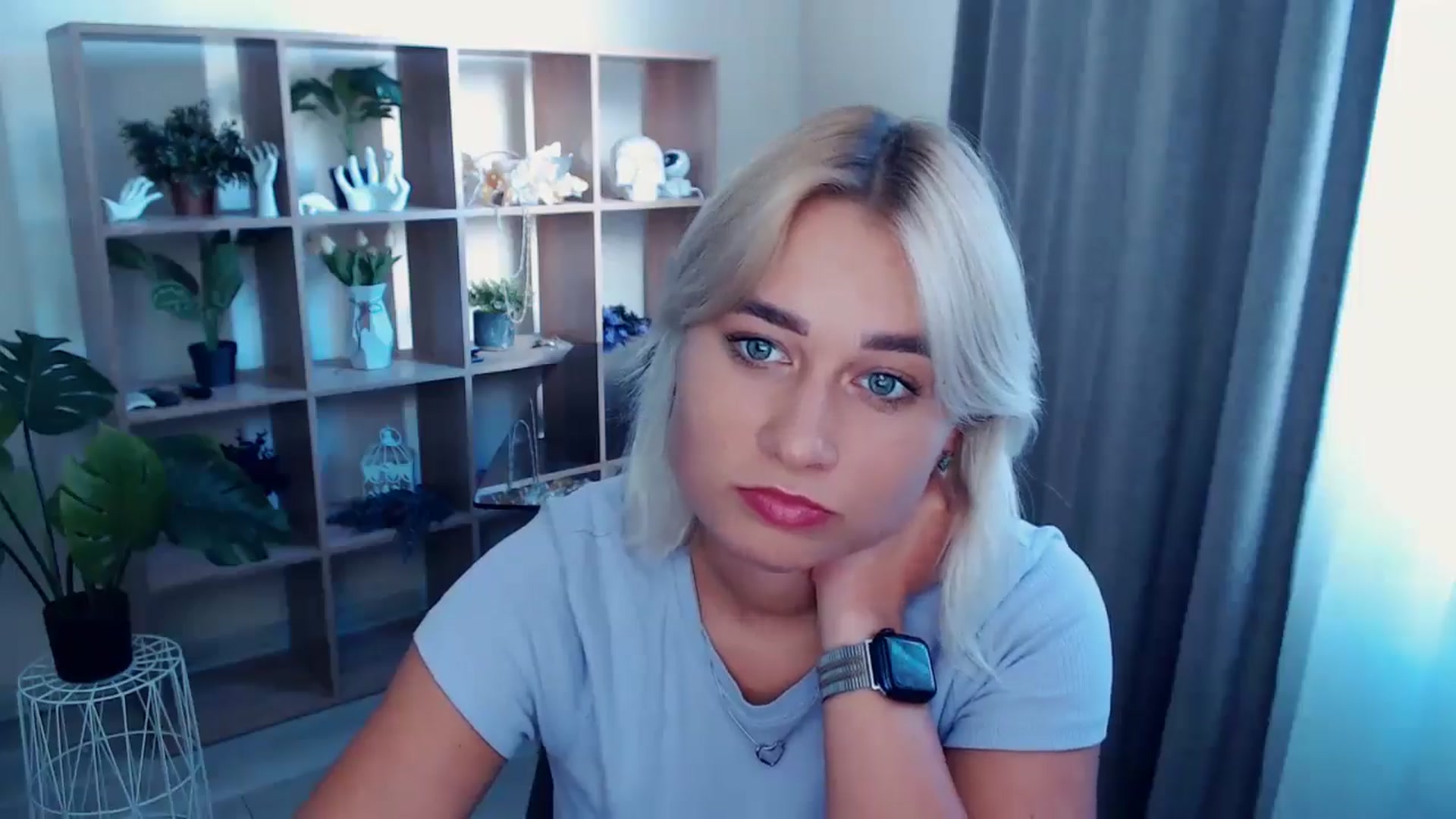 Gallery image thumbnail from Kukla_kolduna's myfreecams stream on, 08/17/2024, 15:29 image 16 of 20