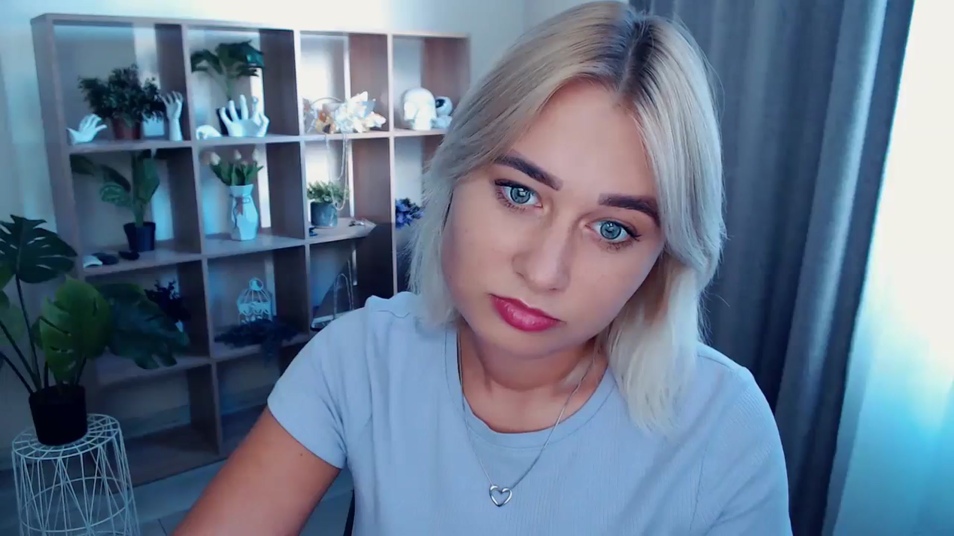 Gallery image thumbnail from Kukla_kolduna's myfreecams stream on, 08/17/2024, 16:19 image 3 of 20