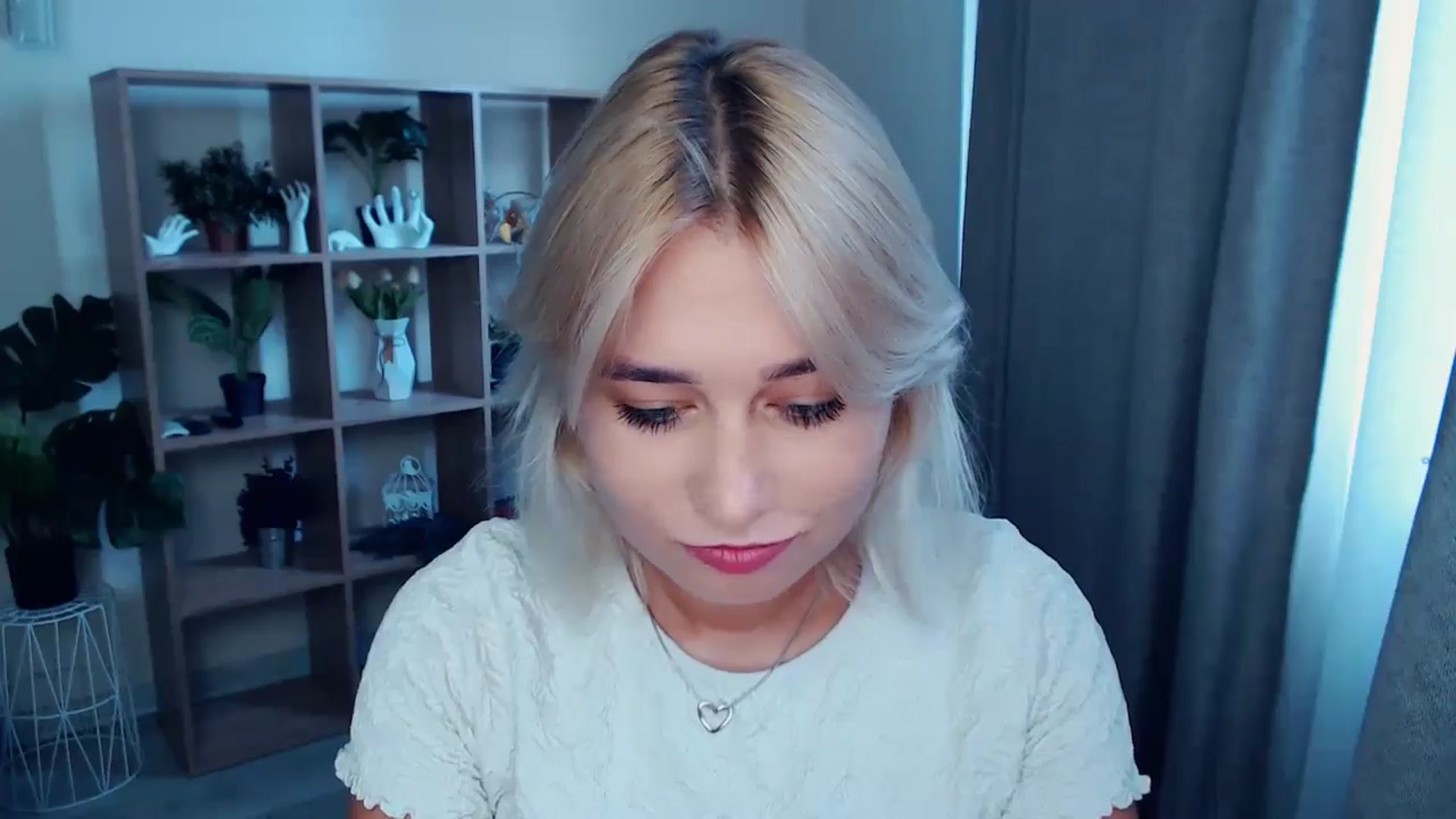 Gallery image thumbnail from Kukla_kolduna's myfreecams stream on, 08/18/2024, 15:46 image 19 of 20