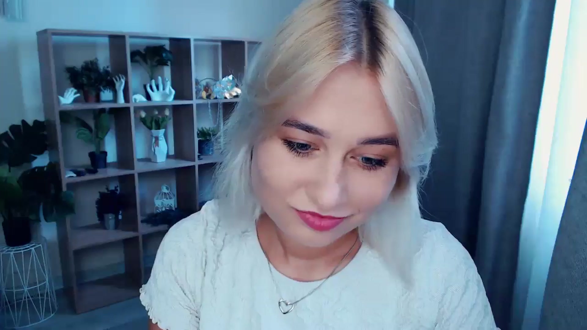 Gallery image thumbnail from Kukla_kolduna's myfreecams stream on, 08/18/2024, 15:46 image 4 of 20