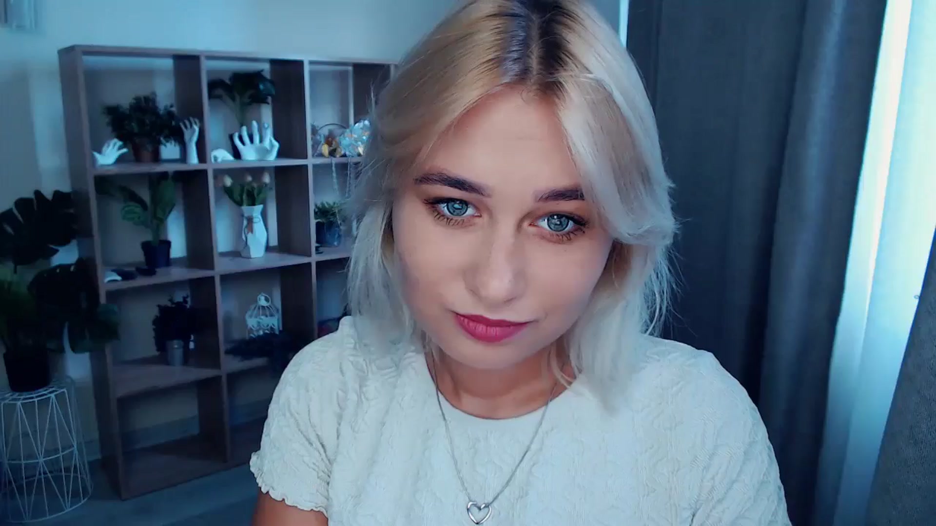 Gallery image thumbnail from Kukla_kolduna's myfreecams stream on, 08/18/2024, 15:46 image 7 of 20