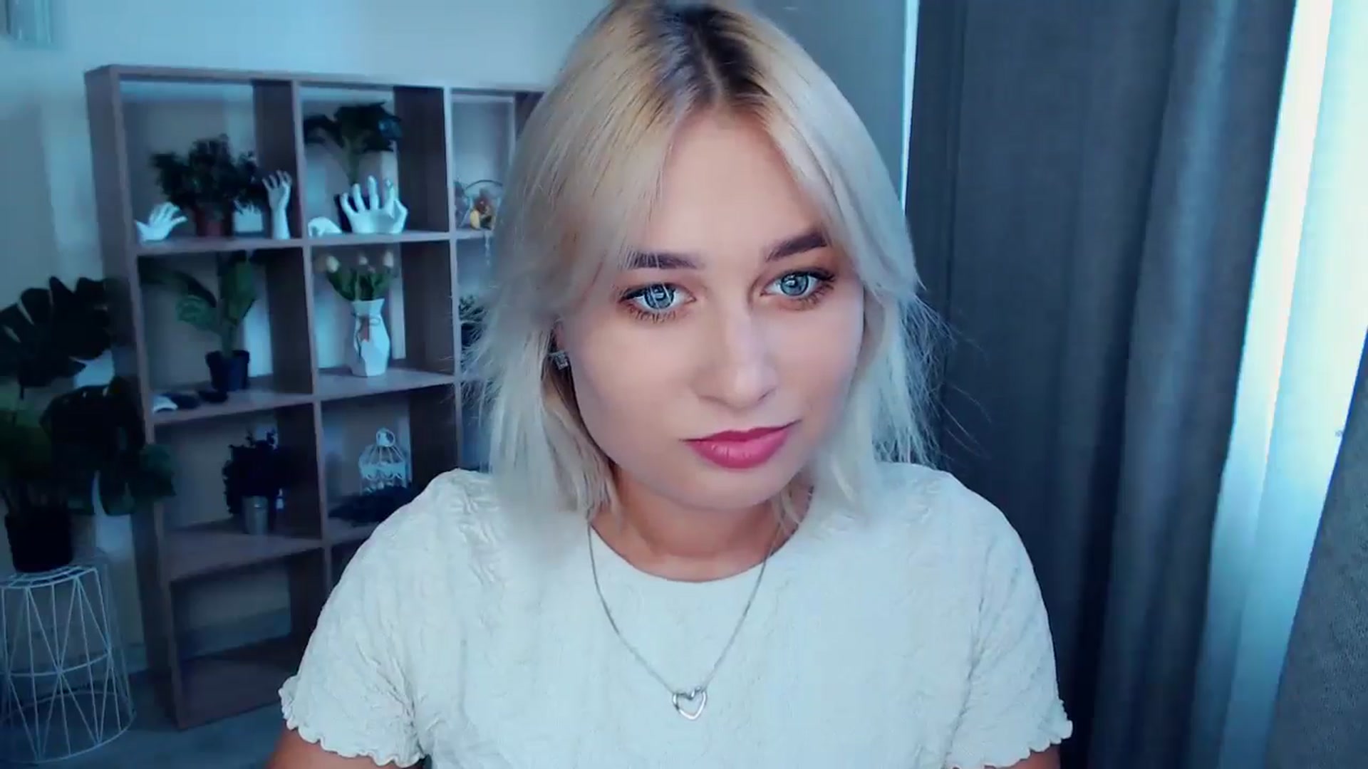 Gallery image thumbnail from Kukla_kolduna's myfreecams stream on, 08/18/2024, 15:46 image 9 of 20