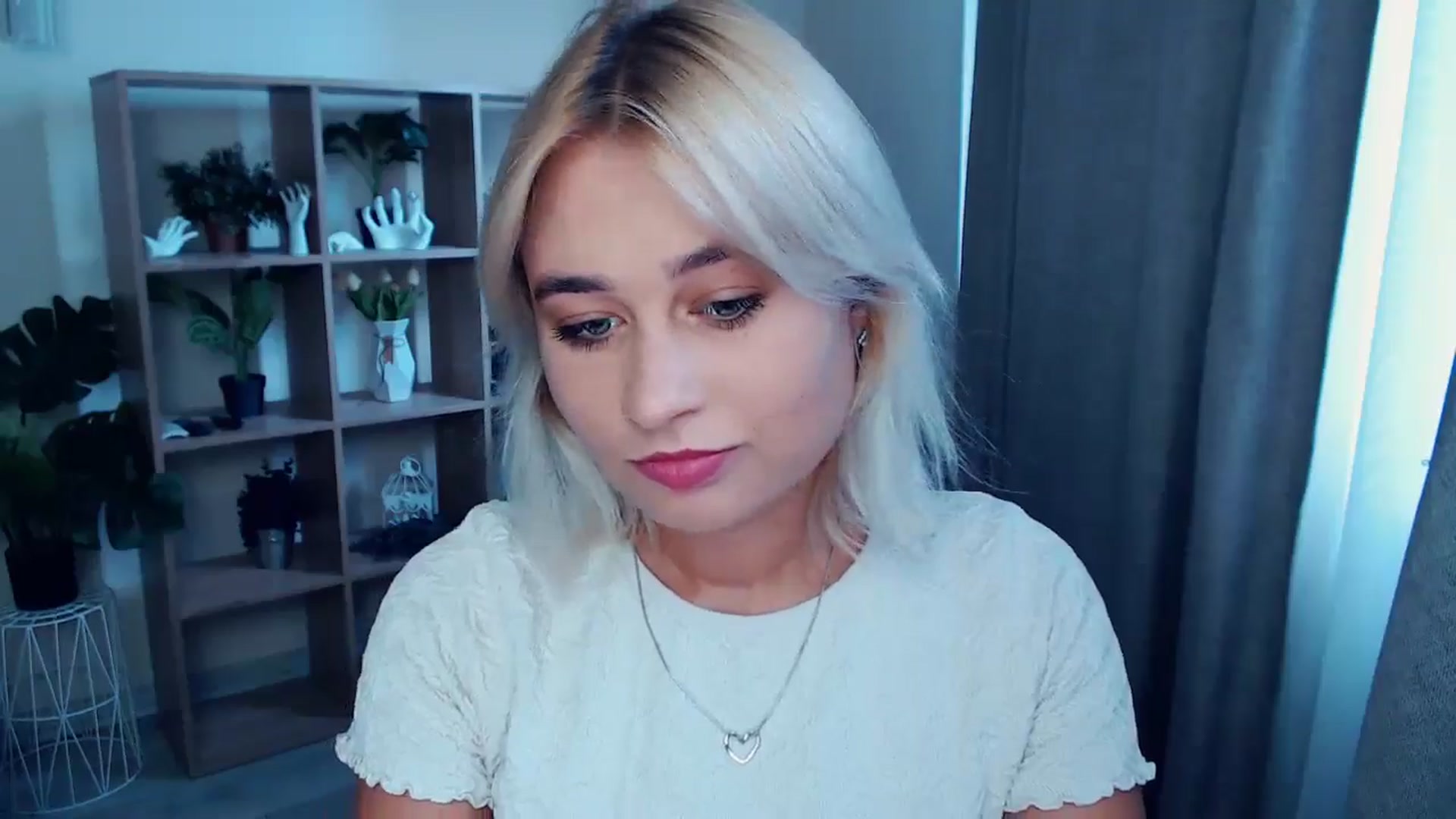 Gallery image thumbnail from Kukla_kolduna's myfreecams stream on, 08/18/2024, 15:46 image 8 of 20