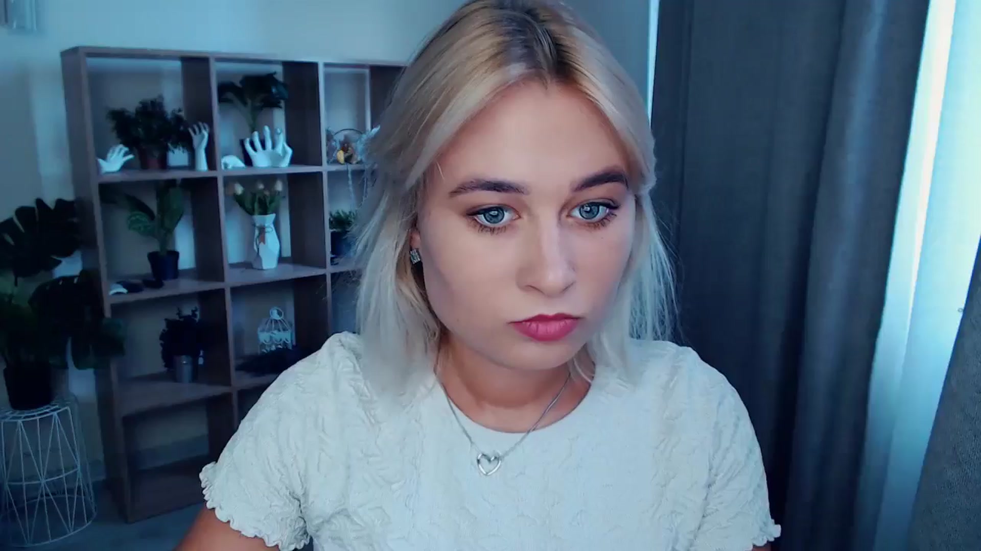 Gallery image thumbnail from Kukla_kolduna's myfreecams stream on, 08/18/2024, 15:46 image 17 of 20