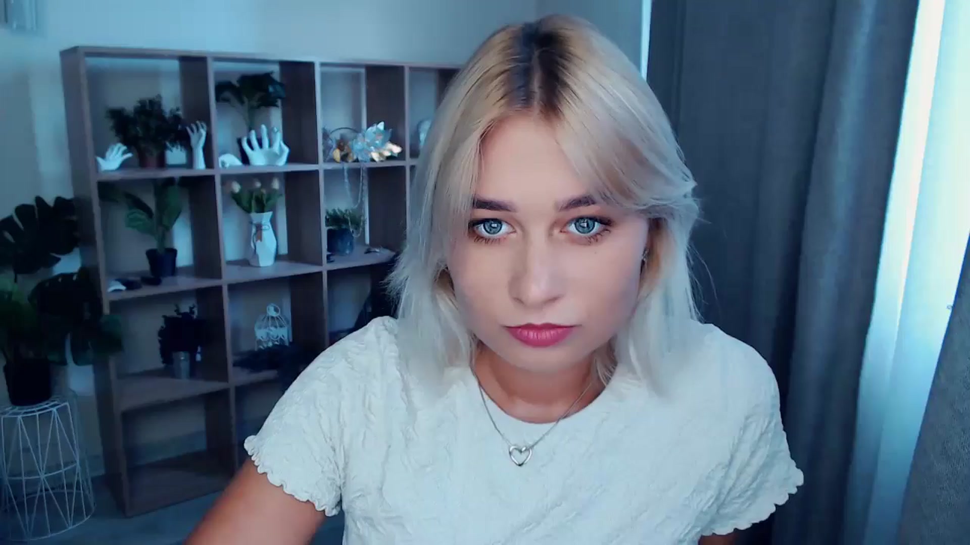 Gallery image thumbnail from Kukla_kolduna's myfreecams stream on, 08/18/2024, 15:46 image 16 of 20