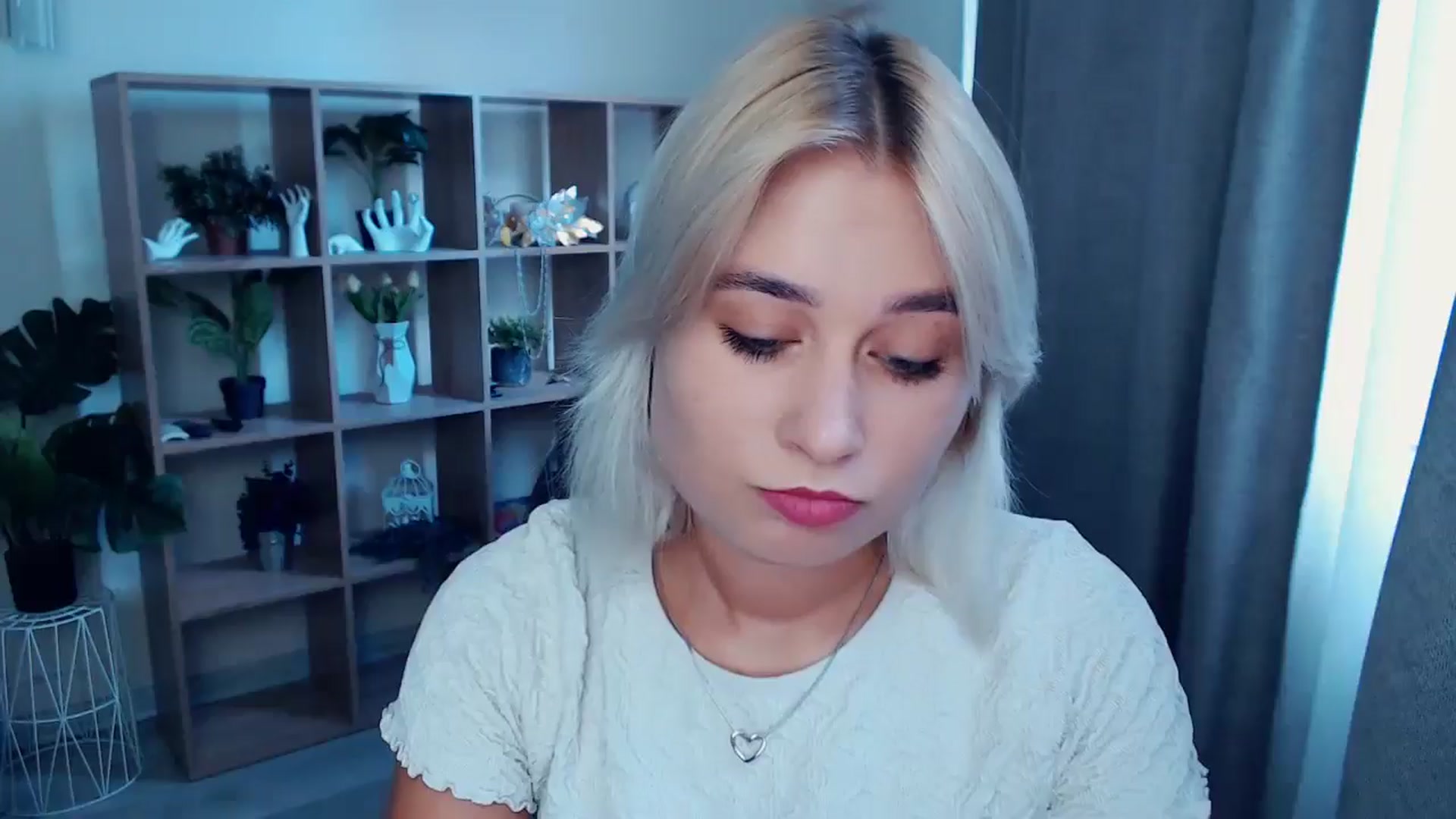 Gallery image thumbnail from Kukla_kolduna's myfreecams stream on, 08/18/2024, 15:46 image 1 of 20