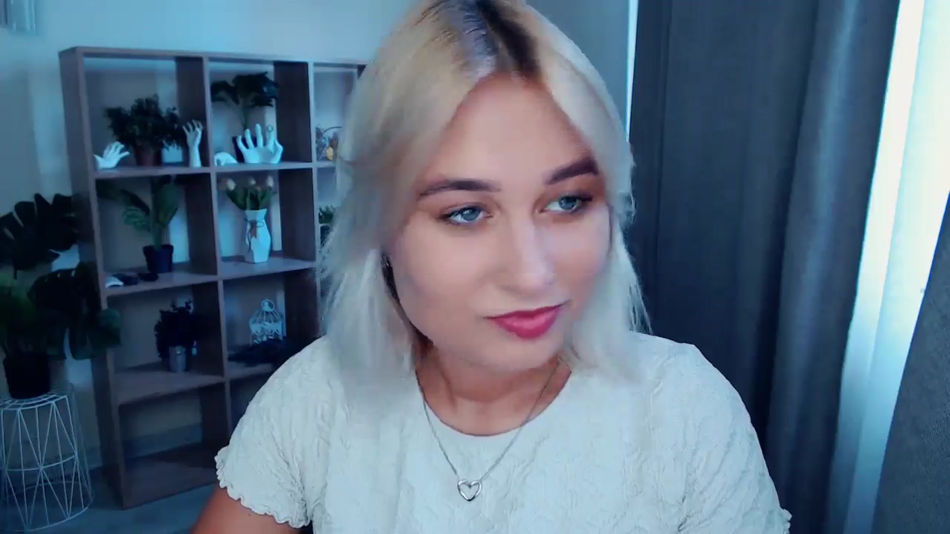 Gallery image thumbnail from Kukla_kolduna's myfreecams stream on, 08/18/2024, 15:46 image 2 of 20