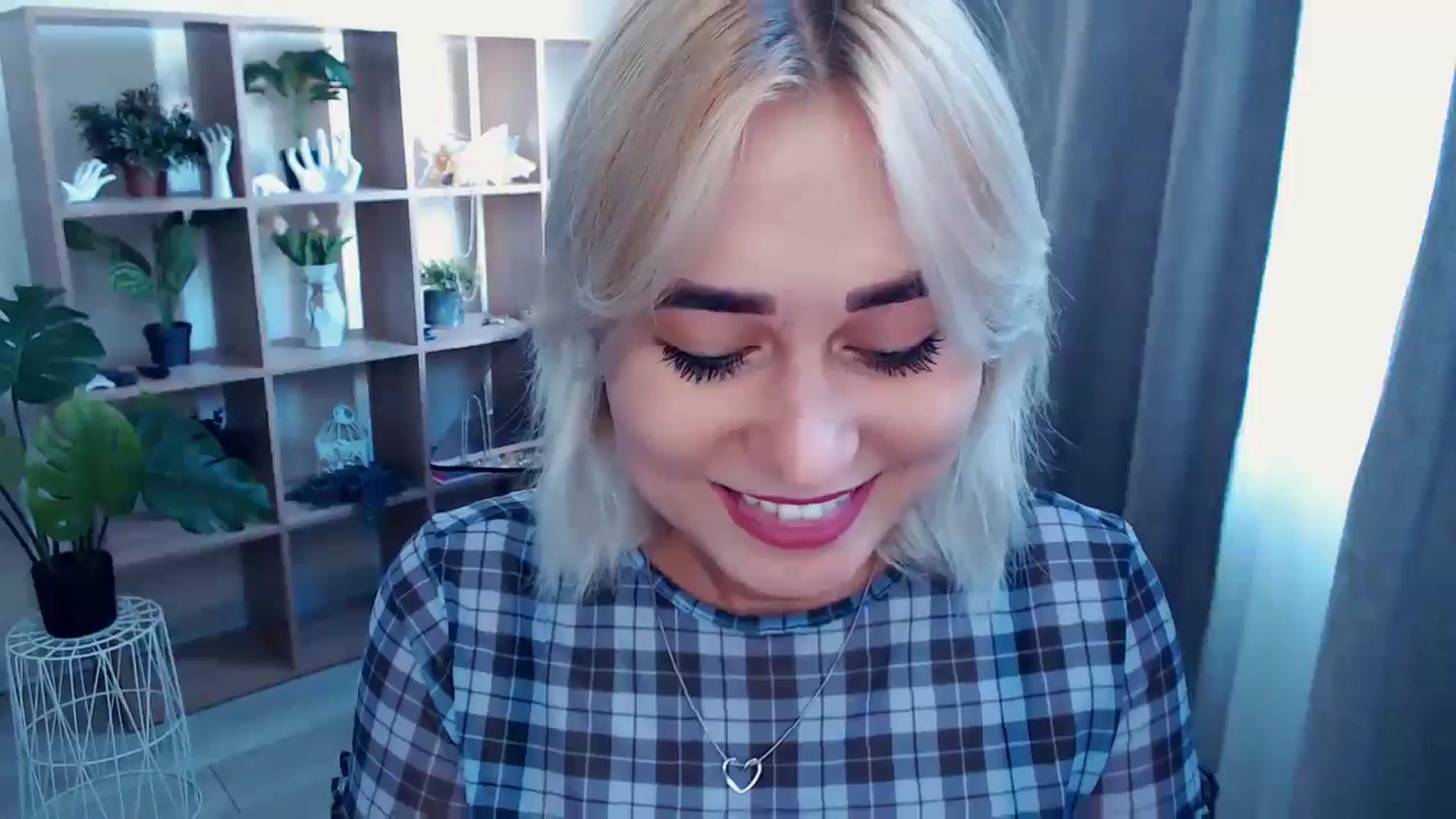 Gallery image thumbnail from Kukla_kolduna's myfreecams stream on, 08/21/2024, 13:07 image 19 of 20
