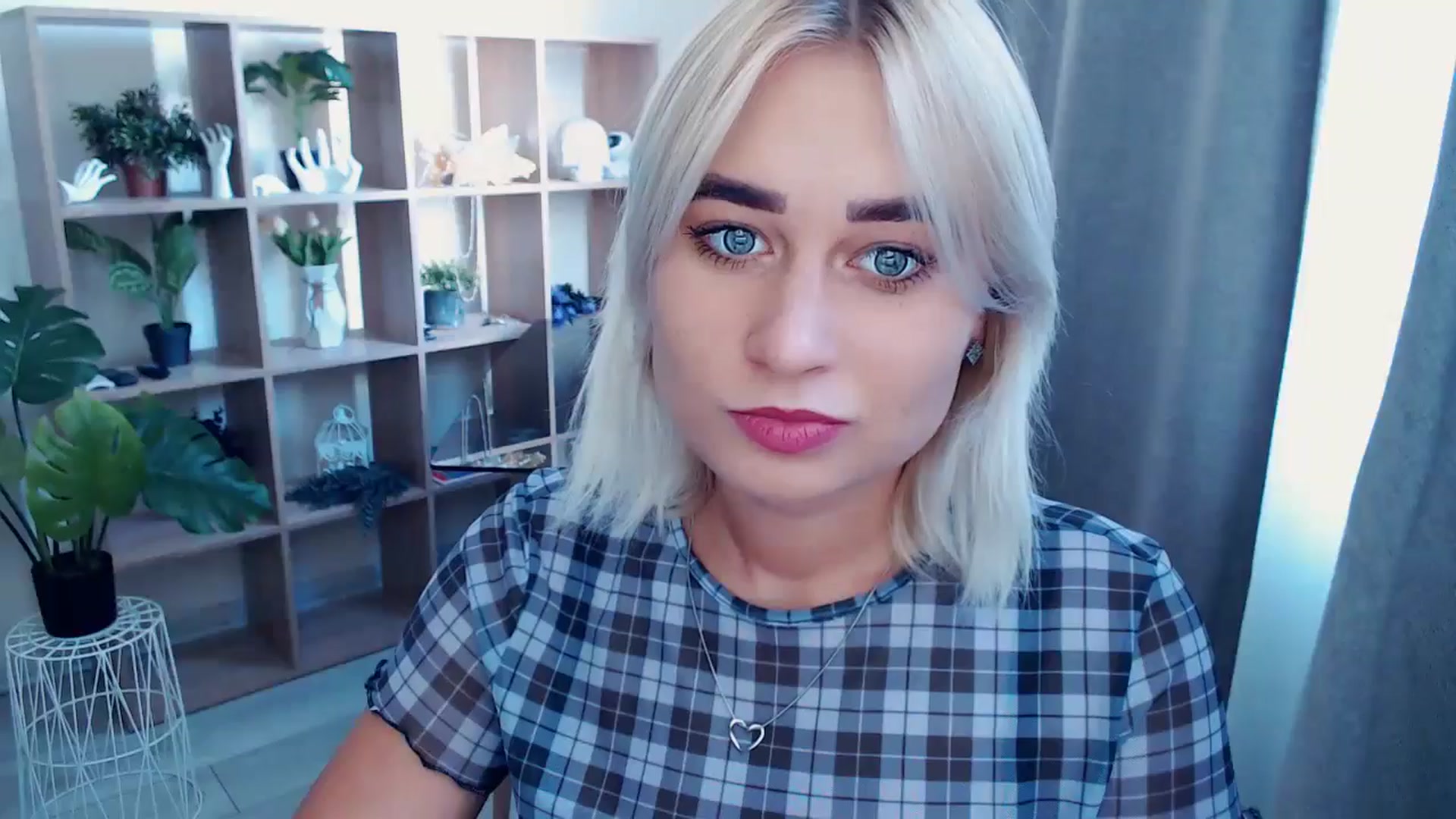 Gallery image thumbnail from Kukla_kolduna's myfreecams stream on, 08/21/2024, 13:07 image 4 of 20