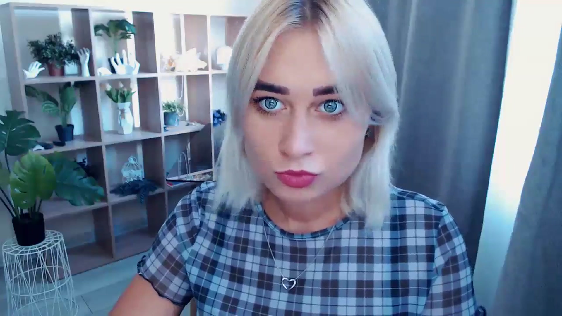 Gallery image thumbnail from Kukla_kolduna's myfreecams stream on, 08/21/2024, 13:07 image 6 of 20
