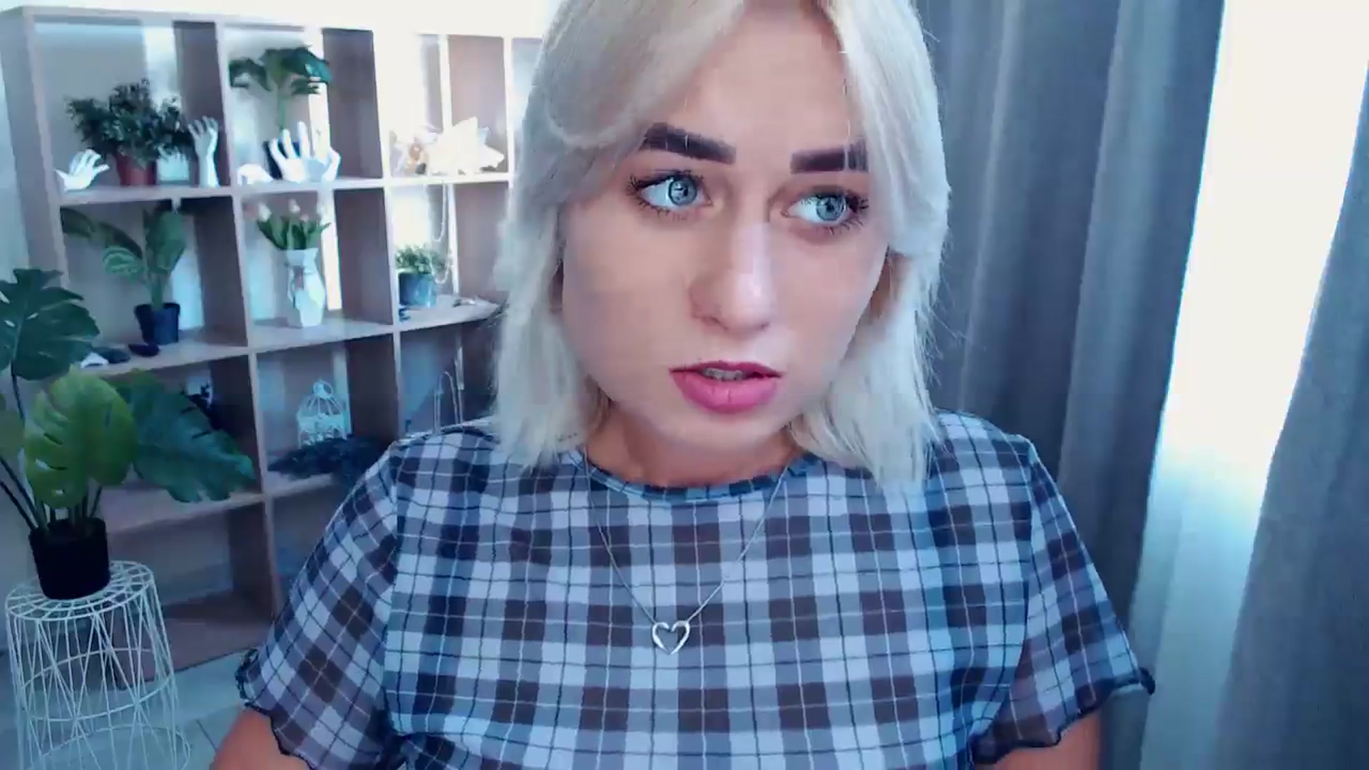 Gallery image thumbnail from Kukla_kolduna's myfreecams stream on, 08/21/2024, 13:07 image 17 of 20