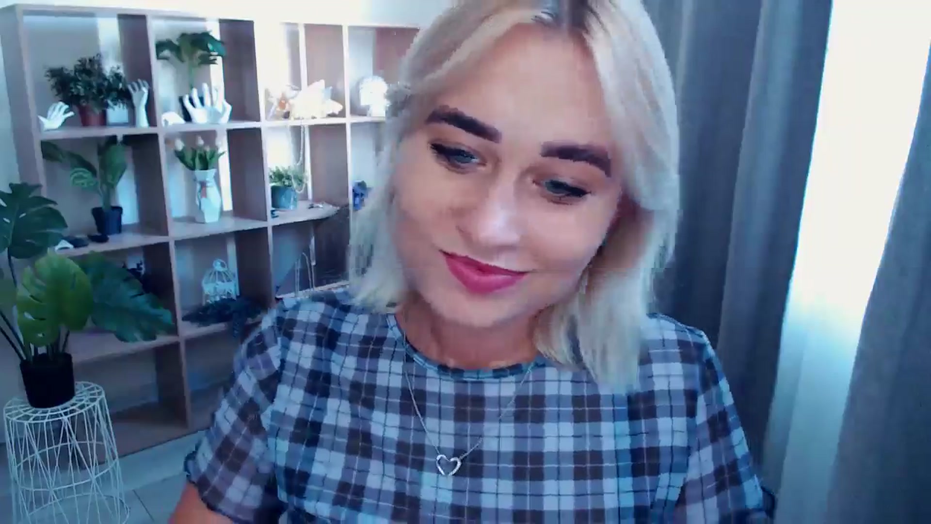 Gallery image thumbnail from Kukla_kolduna's myfreecams stream on, 08/21/2024, 13:07 image 18 of 20