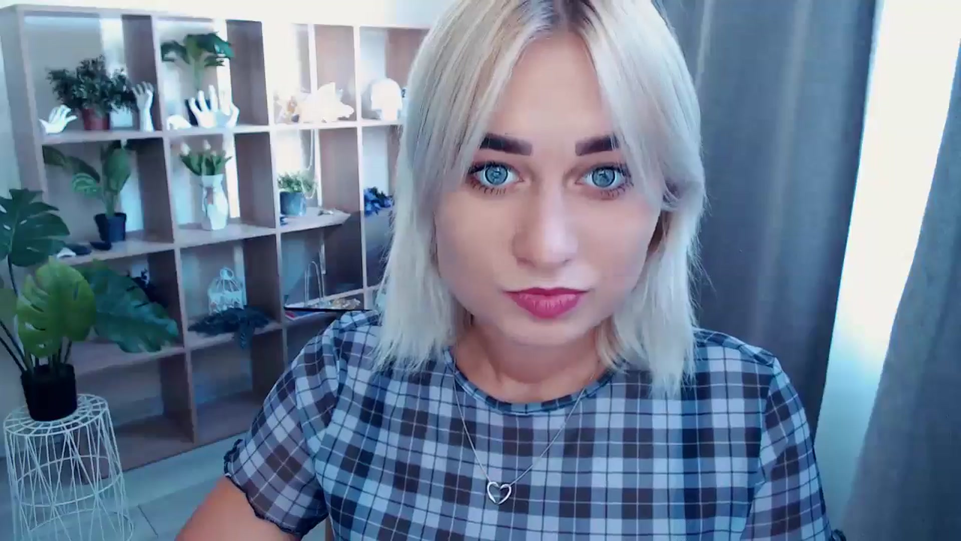 Gallery image thumbnail from Kukla_kolduna's myfreecams stream on, 08/21/2024, 13:07 image 9 of 20