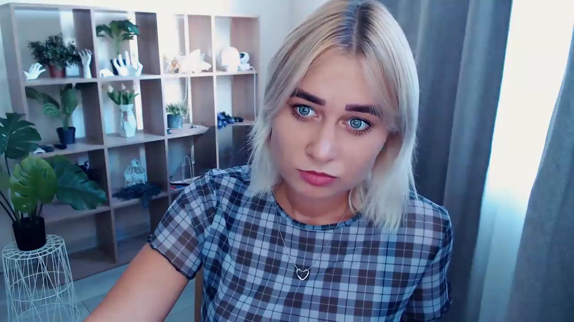 Gallery image thumbnail from Kukla_kolduna's myfreecams stream on, 08/21/2024, 13:57 image 10 of 20