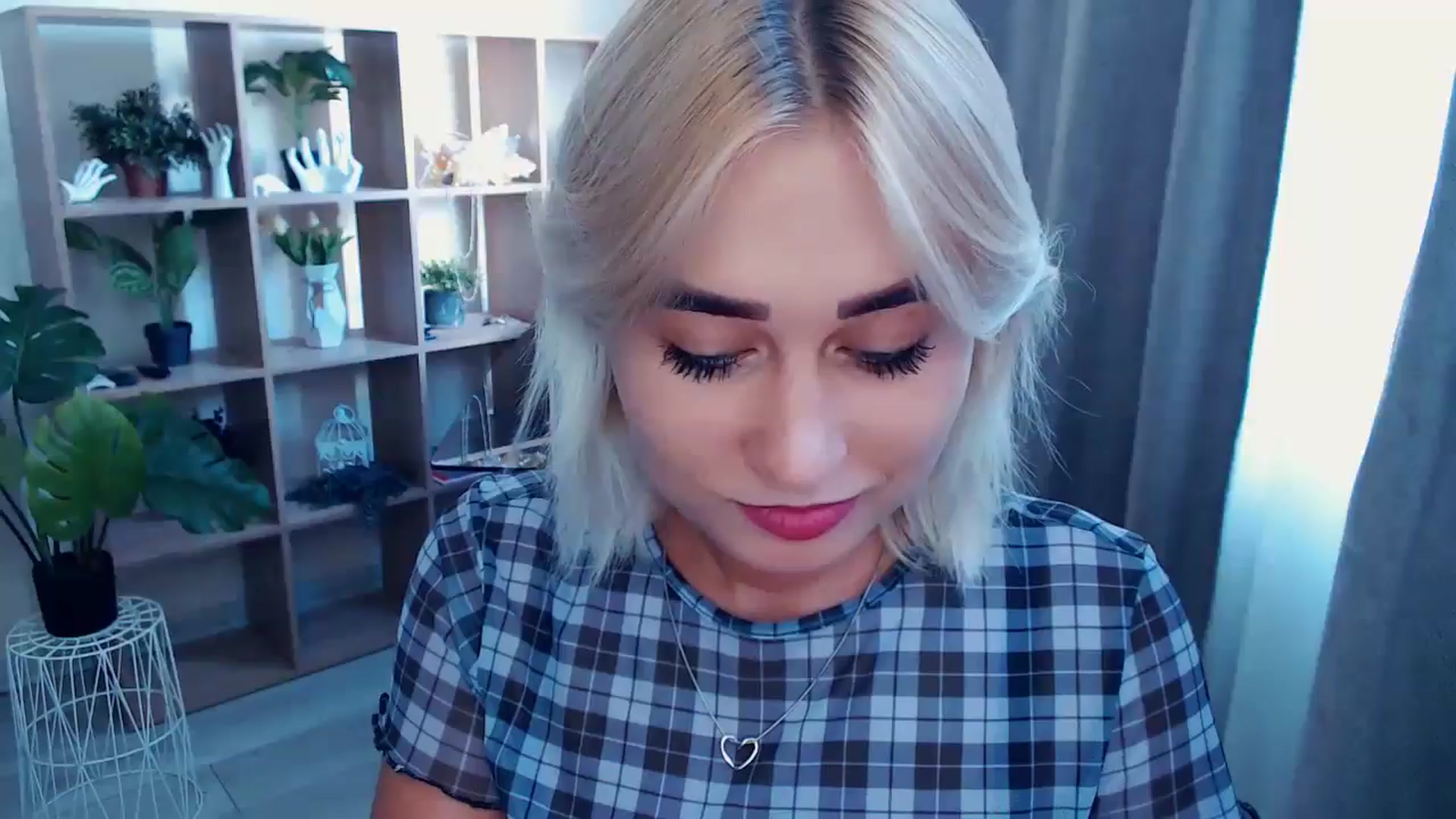 Gallery image thumbnail from Kukla_kolduna's myfreecams stream on, 08/21/2024, 13:57 image 1 of 20