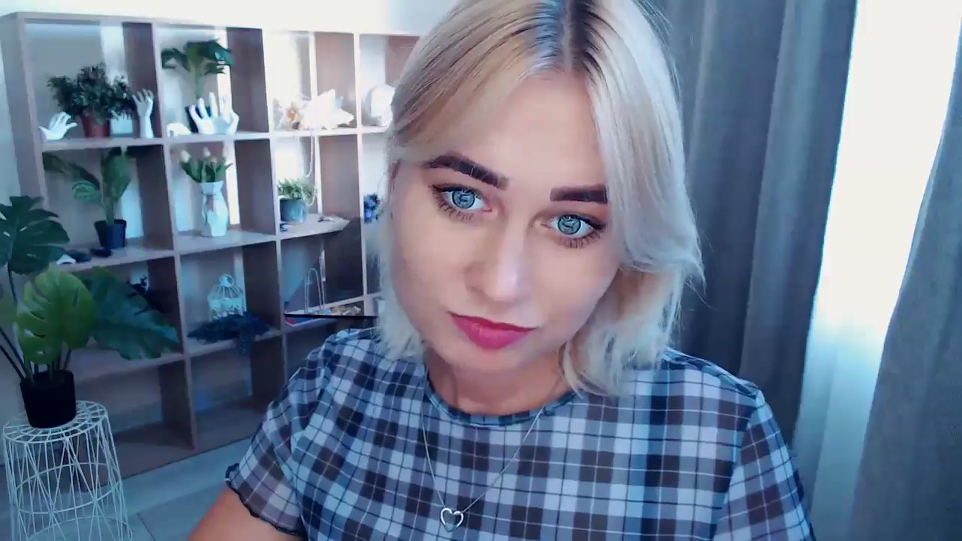 Gallery image thumbnail from Kukla_kolduna's myfreecams stream on, 08/21/2024, 14:46 image 5 of 20