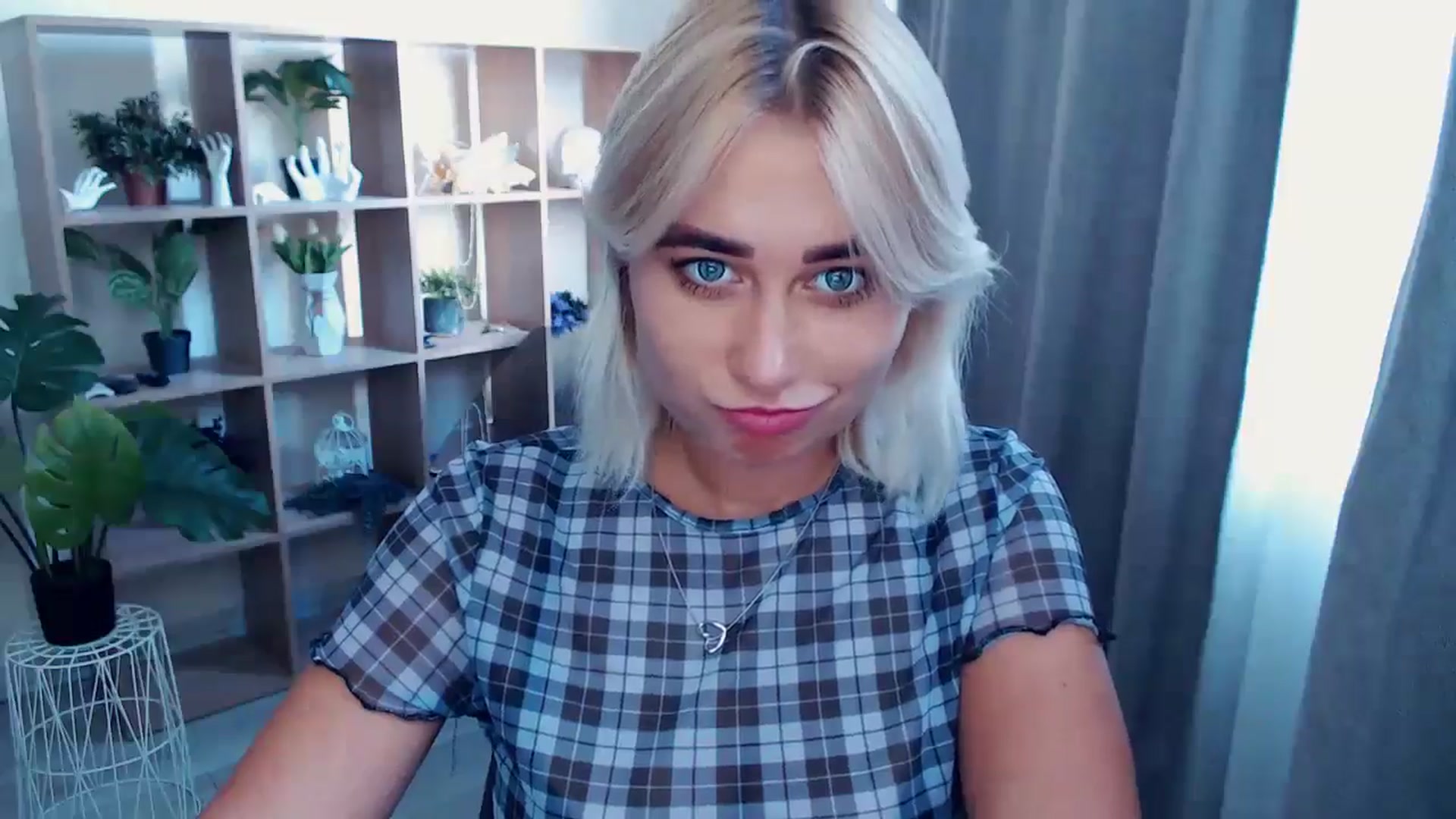 Gallery image thumbnail from Kukla_kolduna's myfreecams stream on, 08/21/2024, 14:46 image 11 of 20