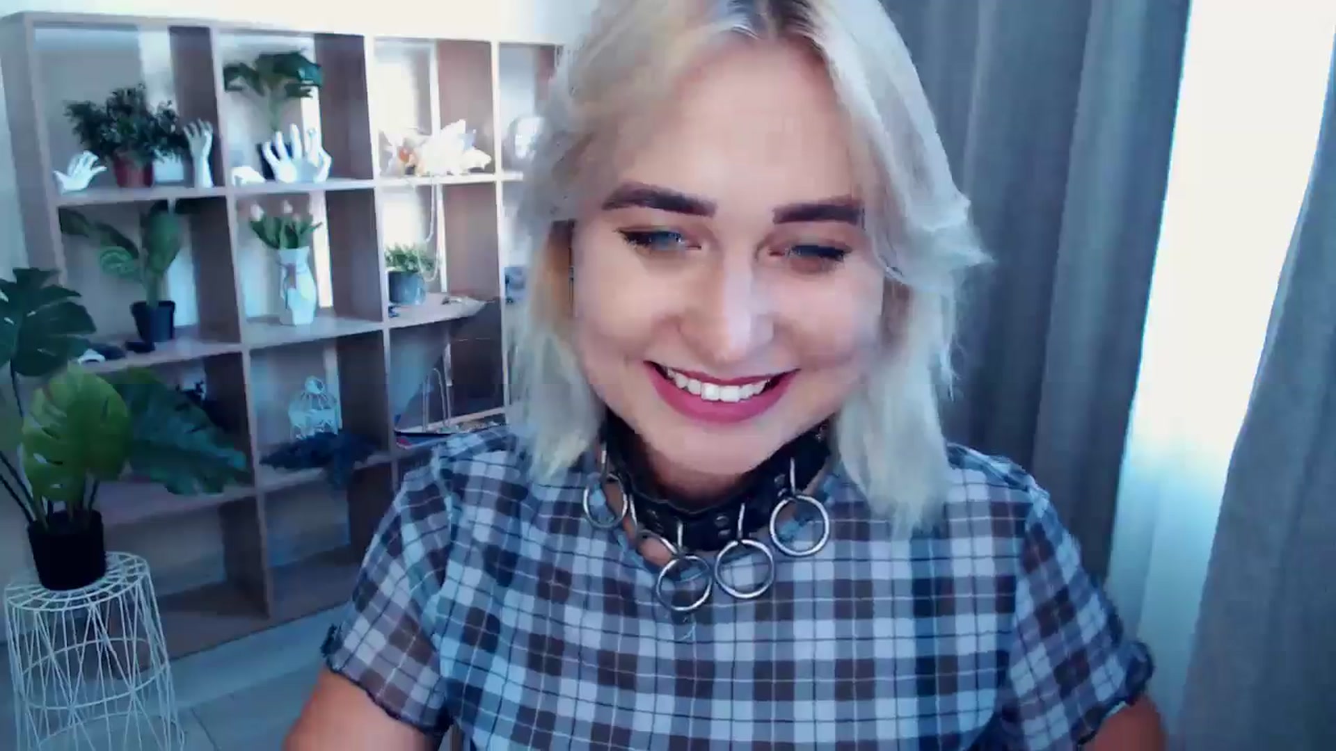 Gallery image thumbnail from Kukla_kolduna's myfreecams stream on, 08/21/2024, 15:03 image 17 of 20