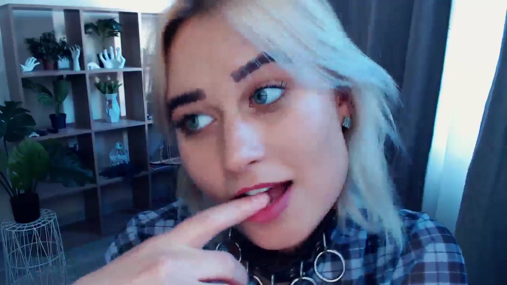 Gallery image thumbnail from Kukla_kolduna's myfreecams stream on, 08/21/2024, 15:03 image 9 of 20