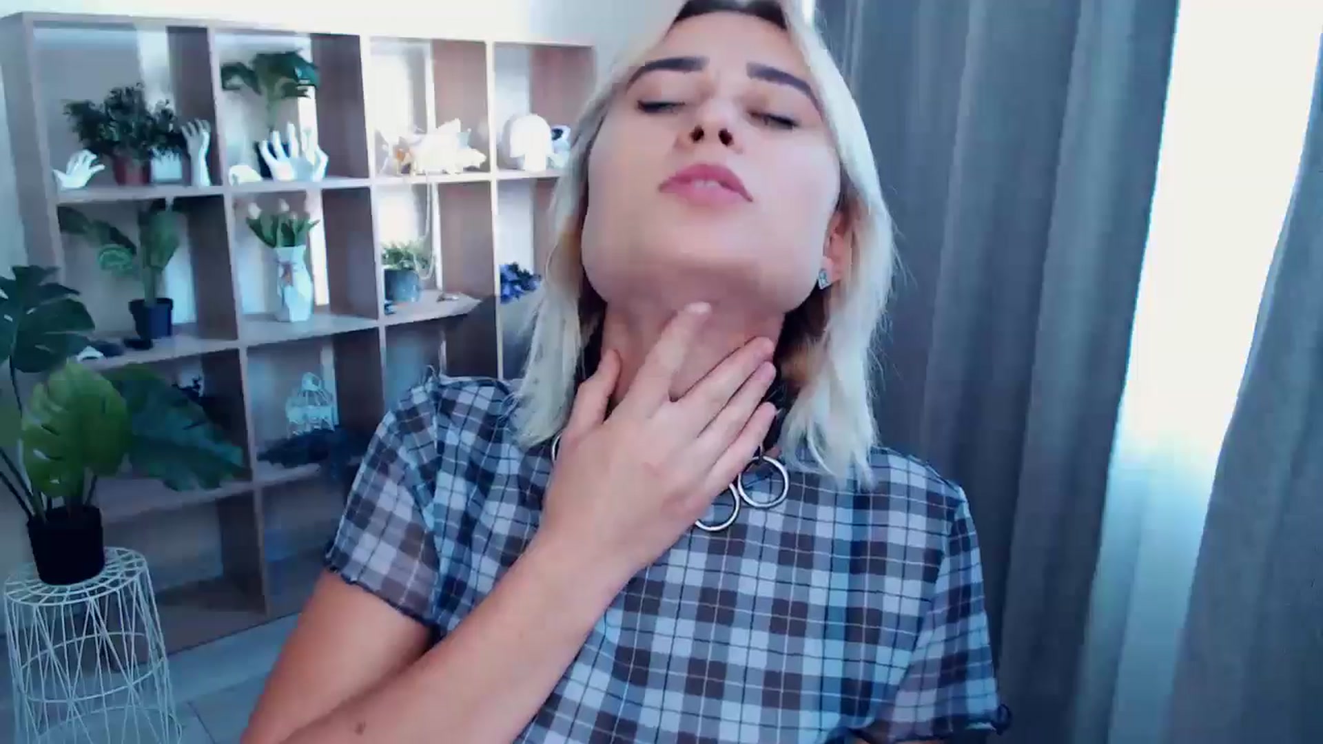 Gallery image thumbnail from Kukla_kolduna's myfreecams stream on, 08/21/2024, 15:03 image 4 of 20