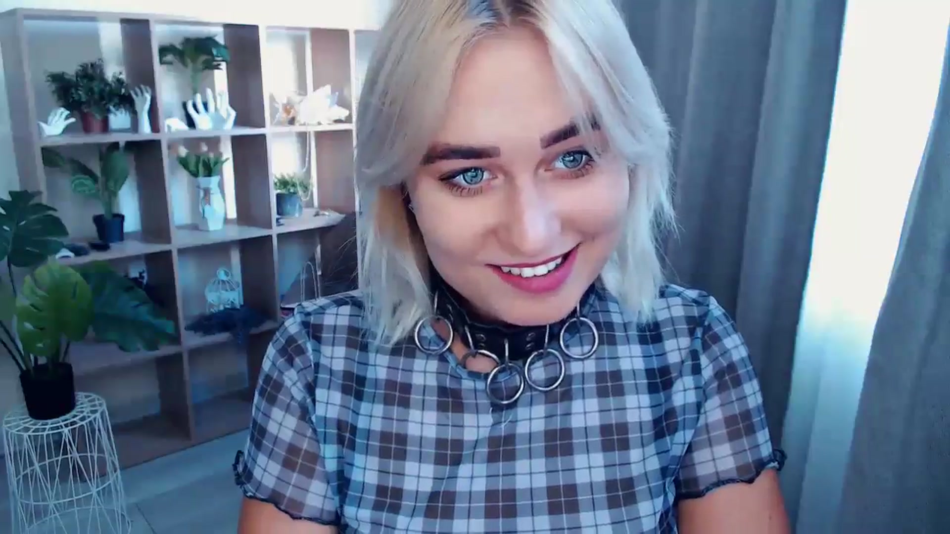 Gallery image thumbnail from Kukla_kolduna's myfreecams stream on, 08/21/2024, 15:03 image 16 of 20