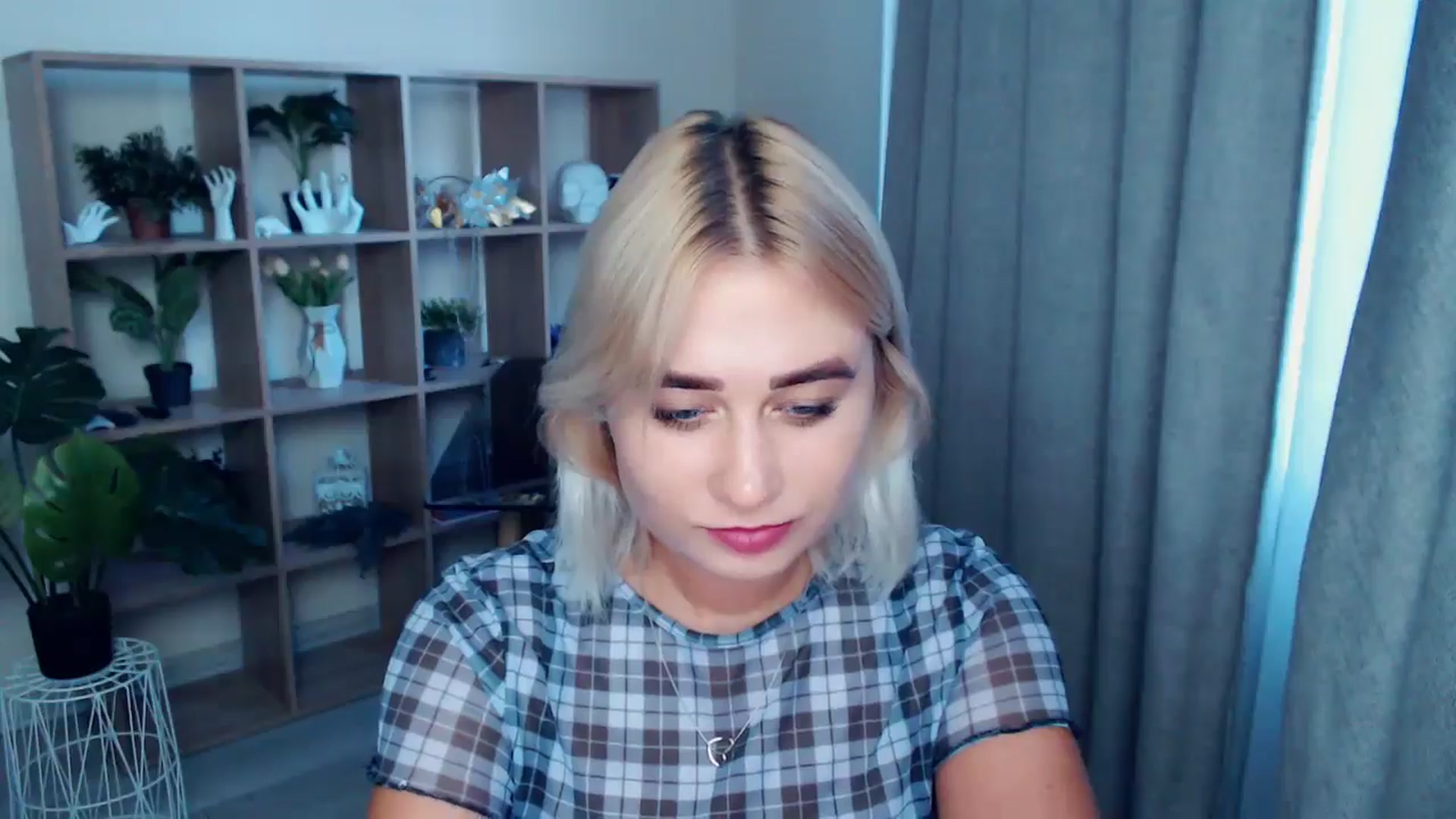 Gallery image thumbnail from Kukla_kolduna's myfreecams stream on, 08/21/2024, 17:01 image 8 of 20