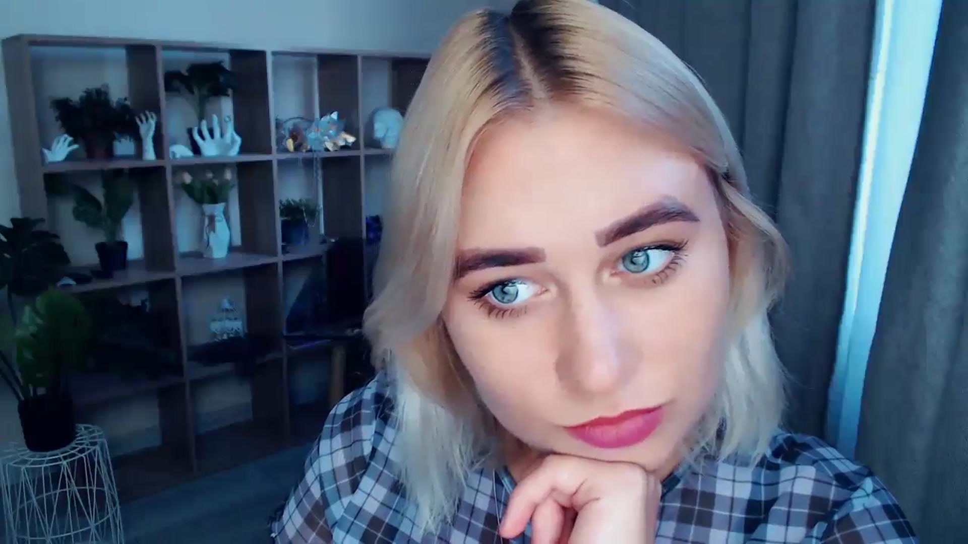 Gallery image thumbnail from Kukla_kolduna's myfreecams stream on, 08/21/2024, 17:01 image 5 of 20
