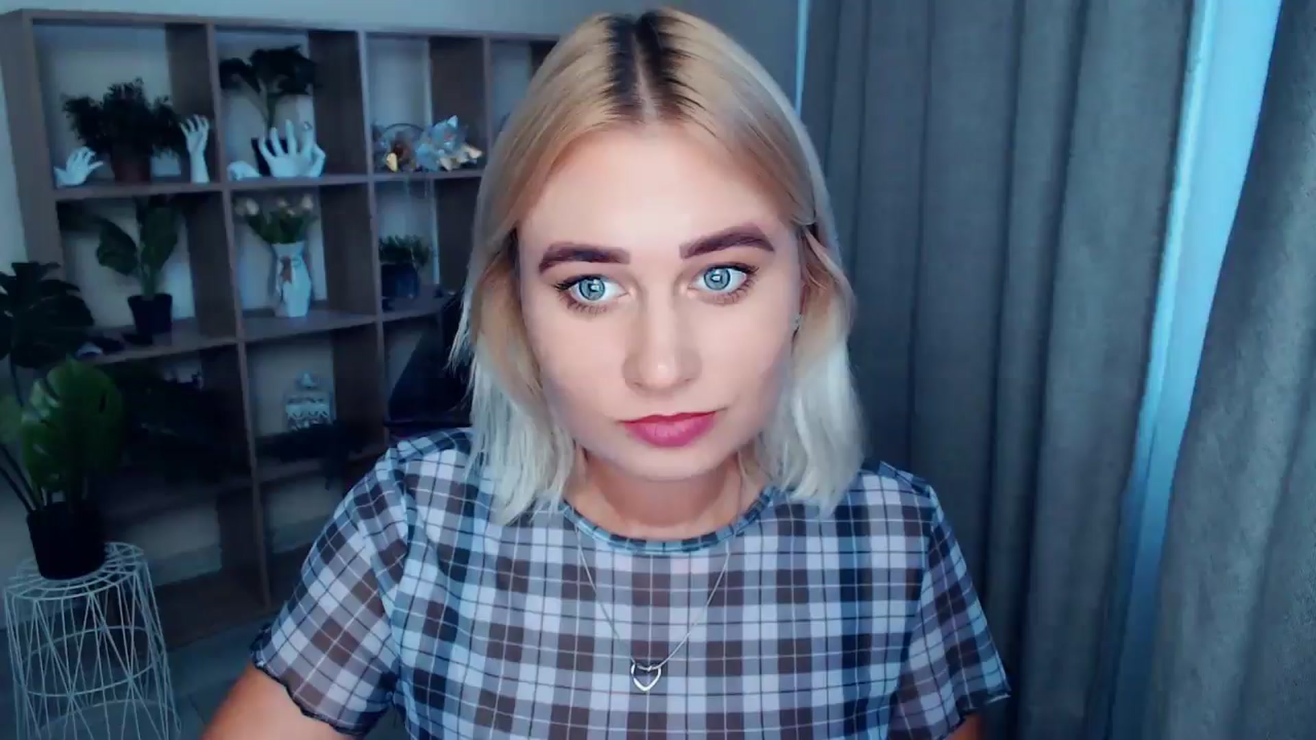 Gallery image thumbnail from Kukla_kolduna's myfreecams stream on, 08/21/2024, 17:01 image 16 of 20