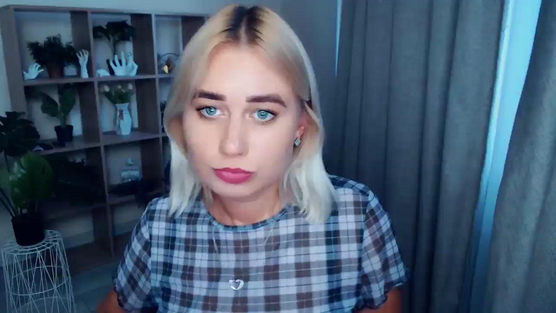 Gallery image thumbnail from Kukla_kolduna's myfreecams stream on, 08/21/2024, 17:01 image 13 of 20