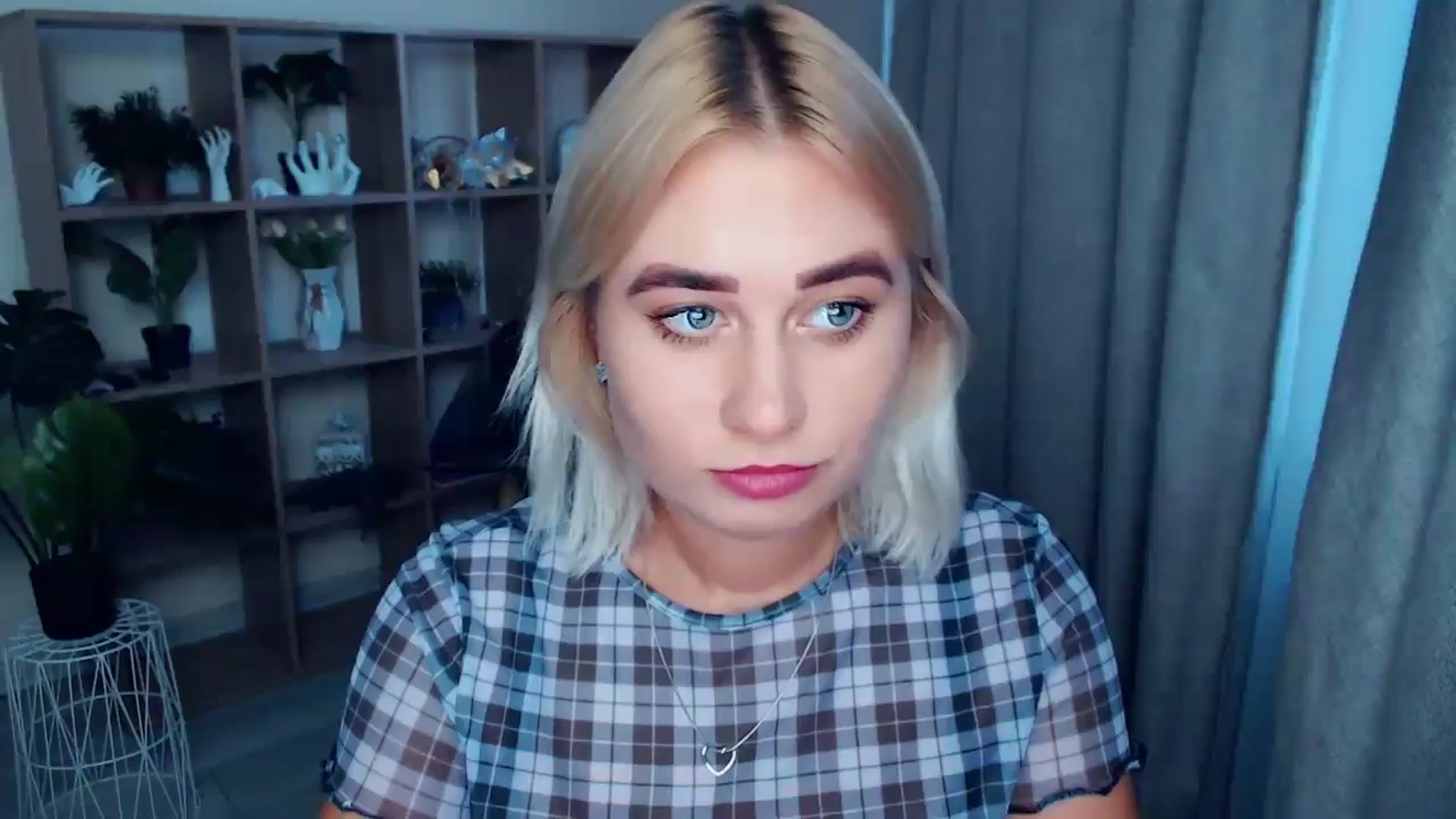 Gallery image thumbnail from Kukla_kolduna's myfreecams stream on, 08/21/2024, 17:01 image 19 of 20