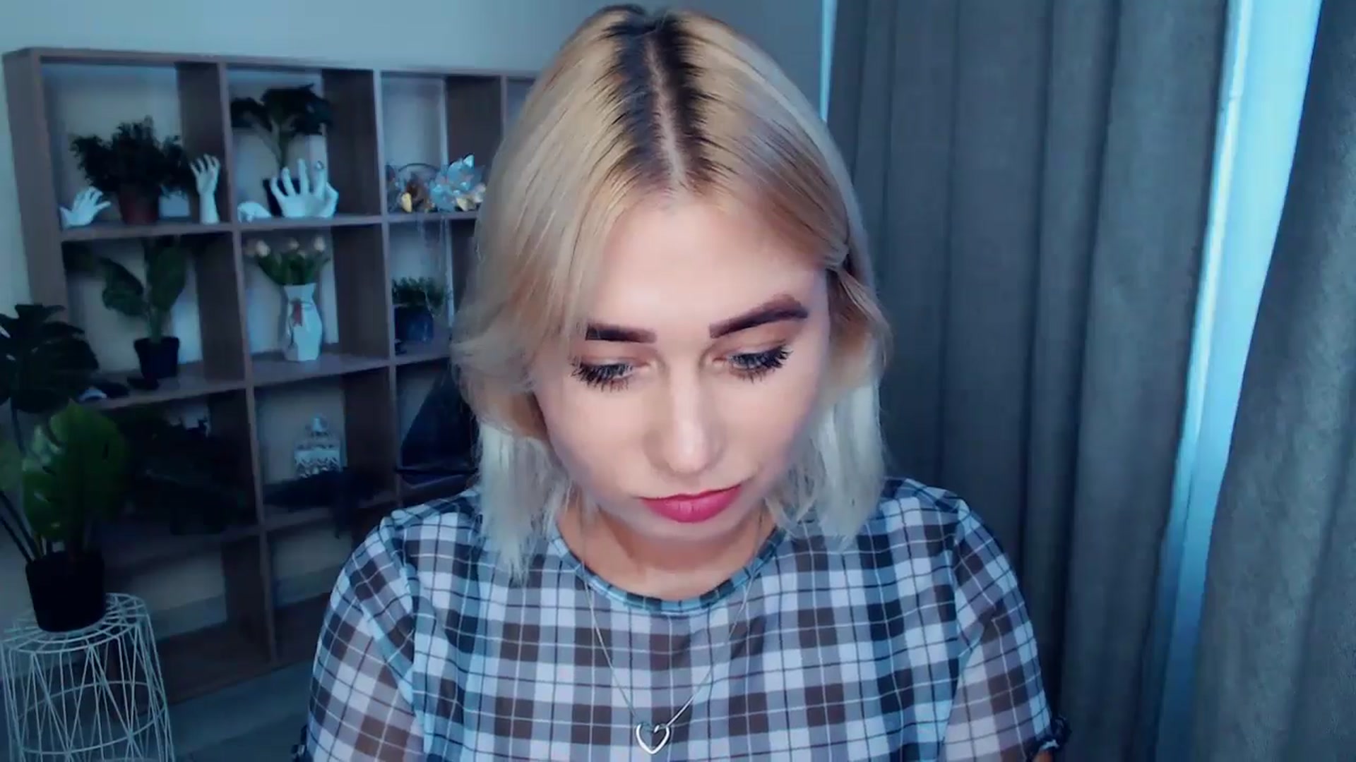 Gallery image thumbnail from Kukla_kolduna's myfreecams stream on, 08/21/2024, 17:01 image 10 of 20