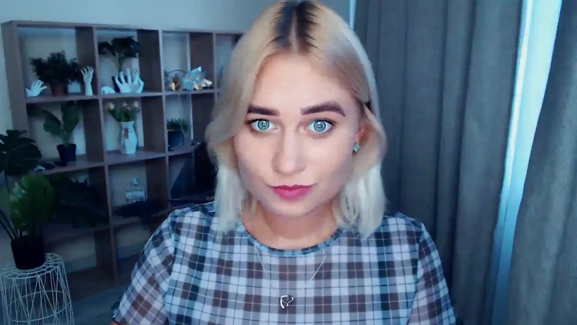 Gallery image thumbnail from Kukla_kolduna's myfreecams stream on, 08/21/2024, 17:01 image 7 of 20