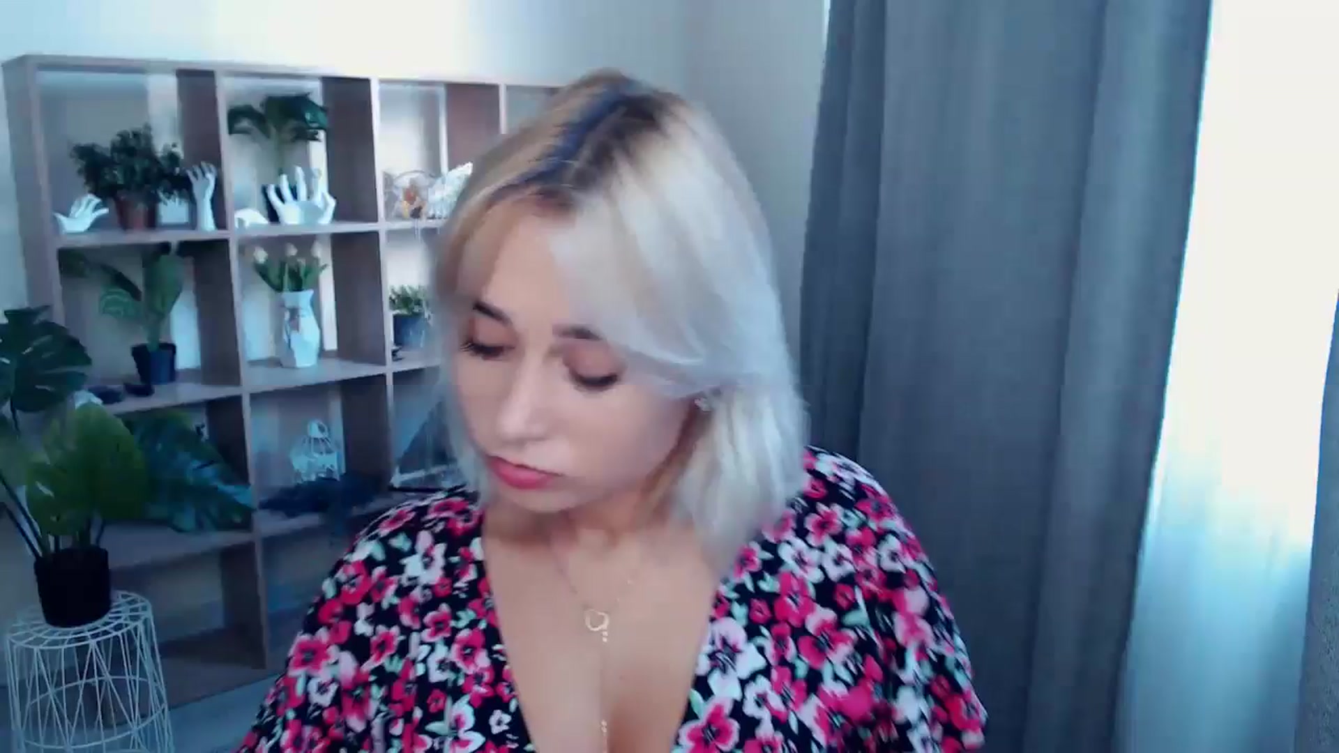 Gallery image thumbnail from Kukla_kolduna's myfreecams stream on, 08/22/2024, 15:55 image 14 of 20