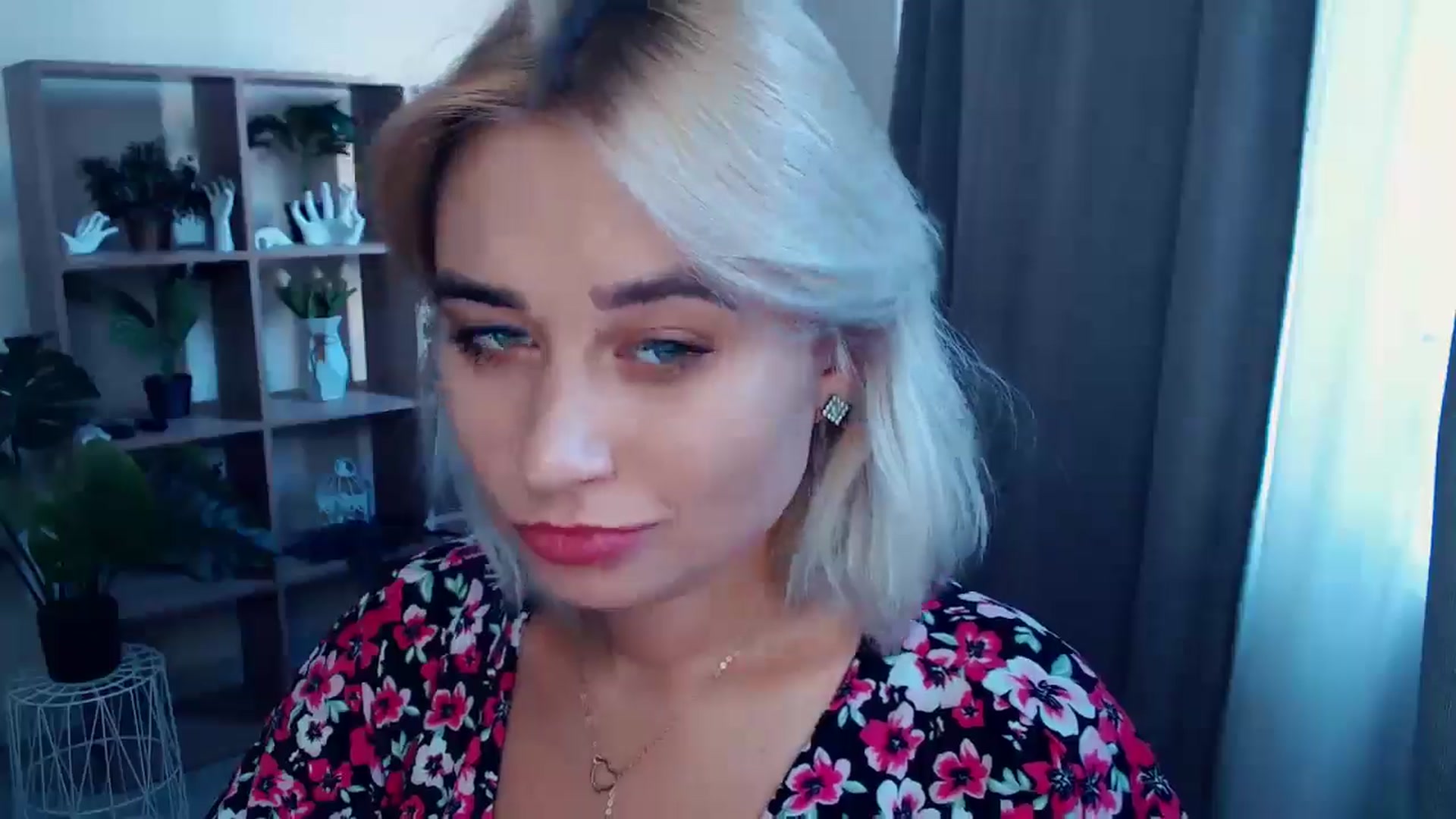Gallery image thumbnail from Kukla_kolduna's myfreecams stream on, 08/22/2024, 15:55 image 5 of 20