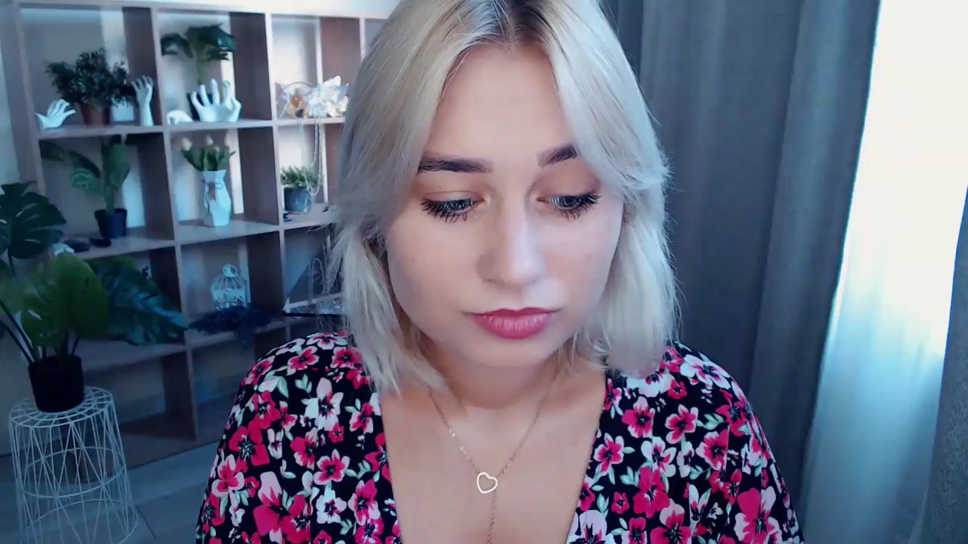 Gallery image thumbnail from Kukla_kolduna's myfreecams stream on, 08/22/2024, 15:55 image 2 of 20
