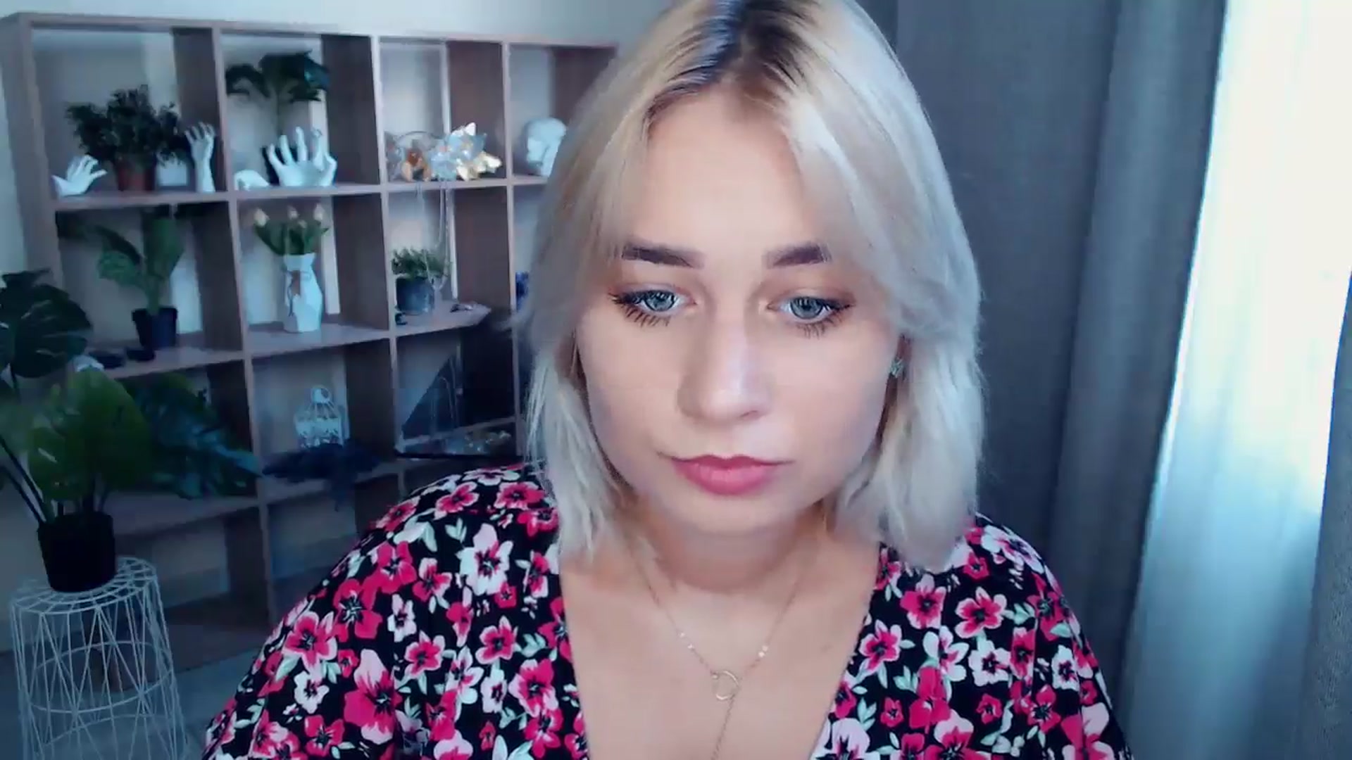 Gallery image thumbnail from Kukla_kolduna's myfreecams stream on, 08/22/2024, 16:16 image 11 of 20