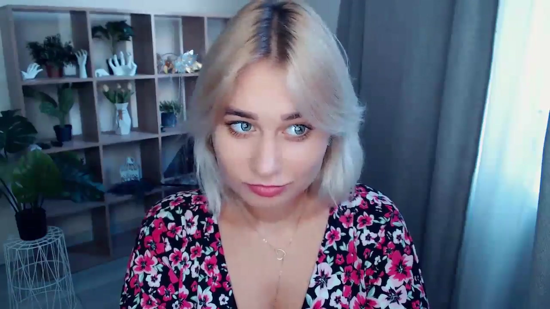Gallery image thumbnail from Kukla_kolduna's myfreecams stream on, 08/22/2024, 16:16 image 19 of 20