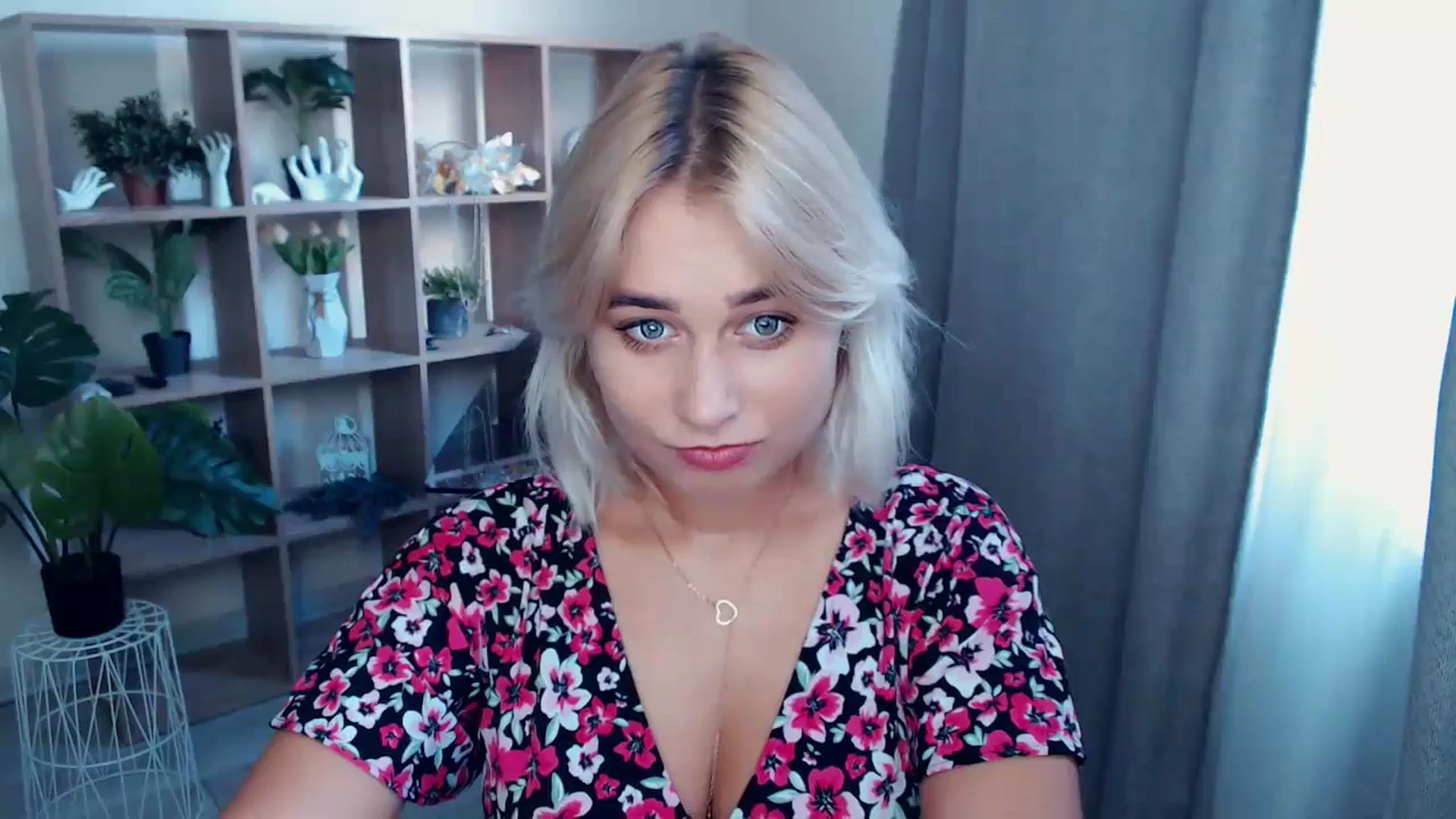 Gallery image thumbnail from Kukla_kolduna's myfreecams stream on, 08/22/2024, 16:16 image 3 of 20